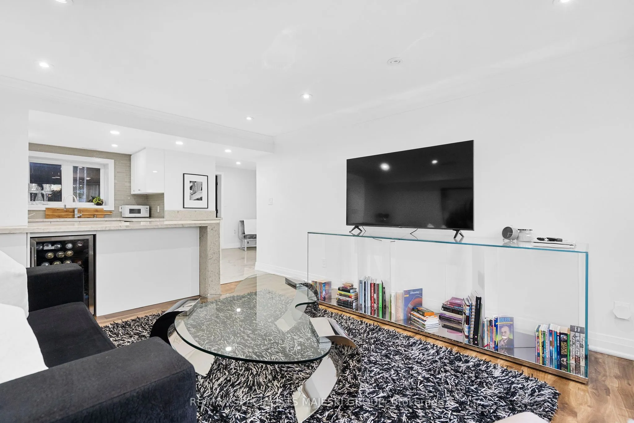 203 Pellatt Avenue, #LOWER
