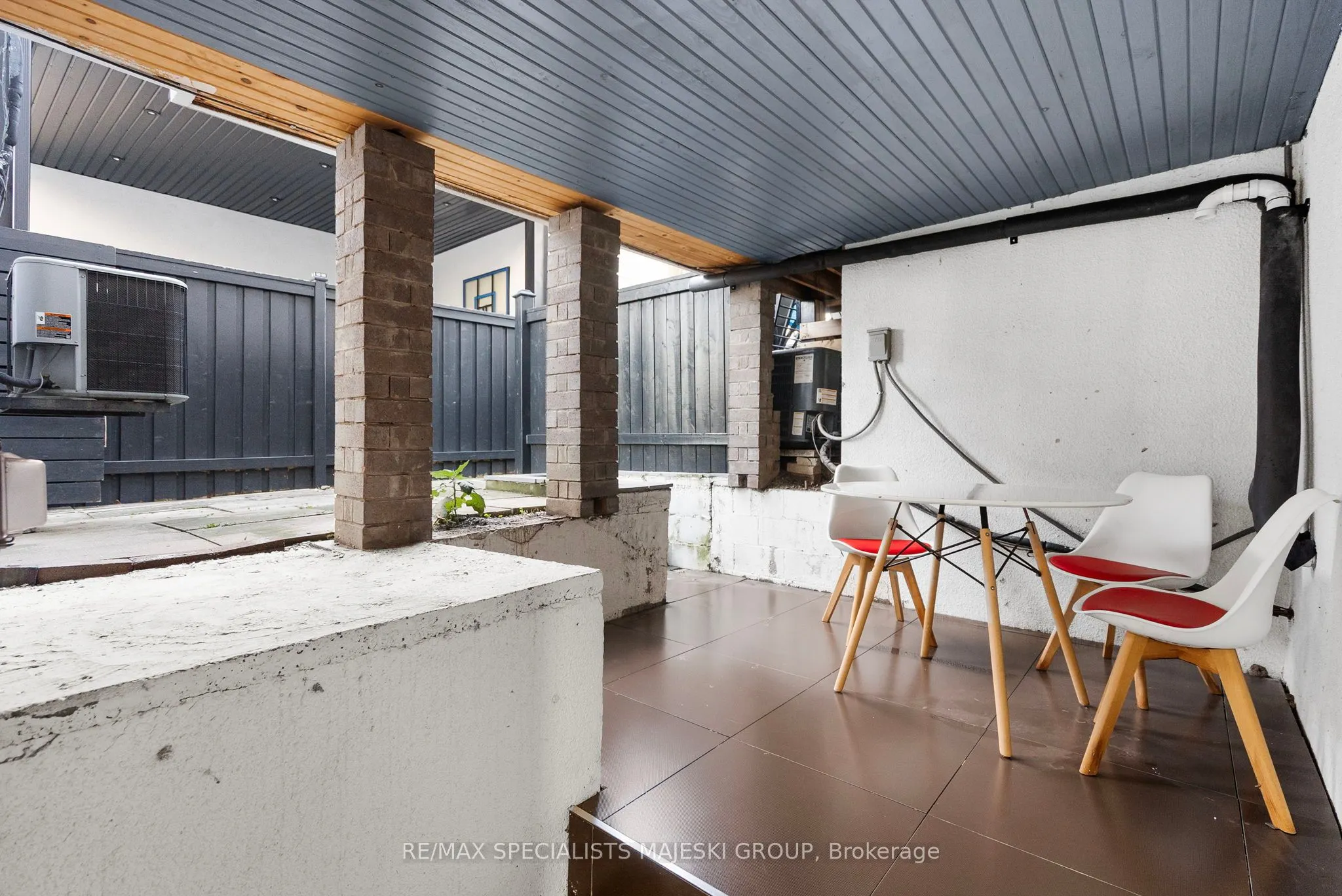203 Pellatt Avenue, #LOWER