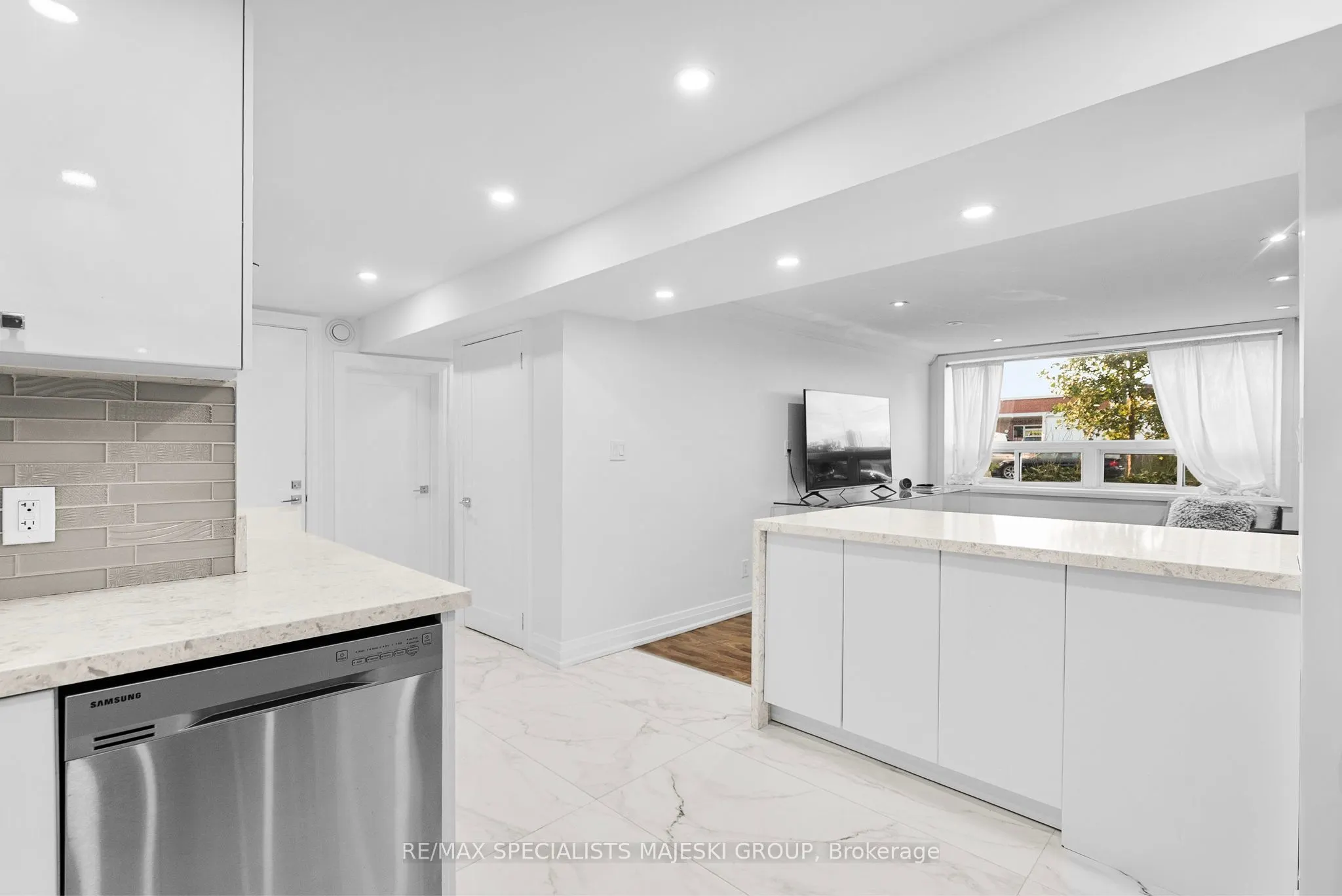 203 Pellatt Avenue, #LOWER