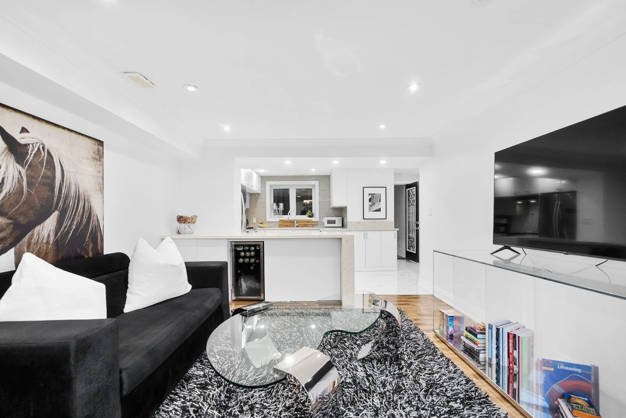 203 Pellatt Avenue, #LOWER