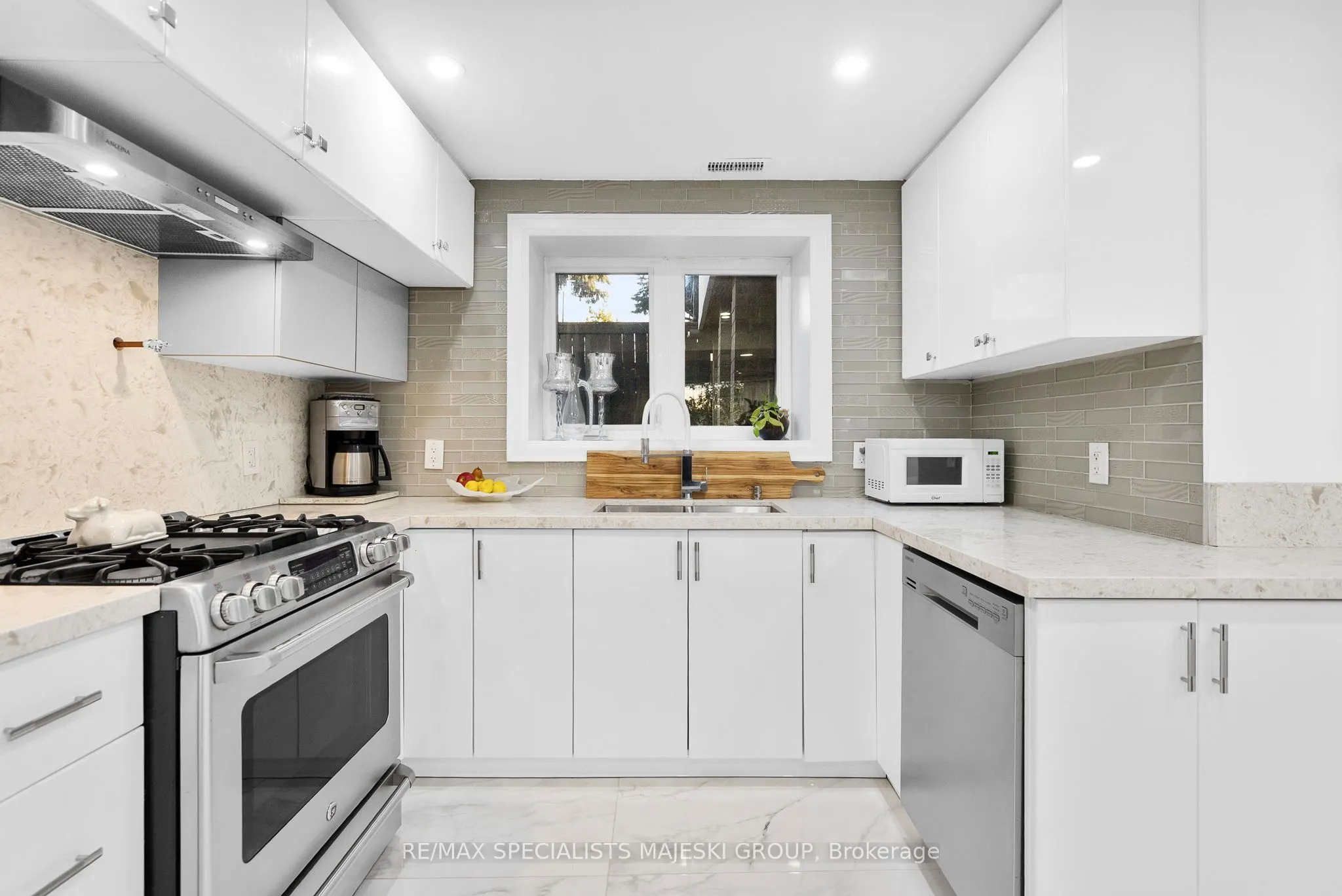 203 Pellatt Avenue, #LOWER