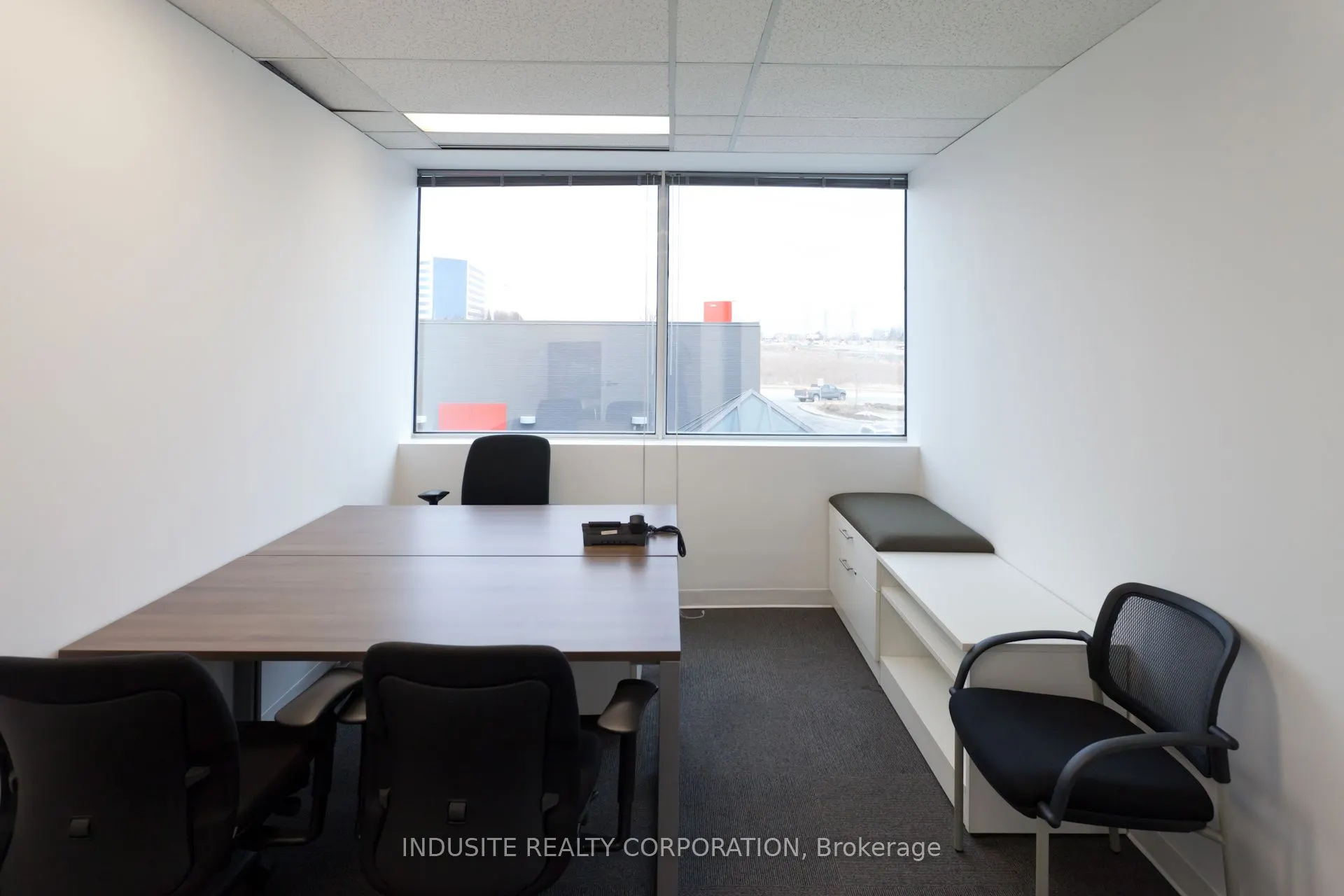 2800 Skymark Avenue, #205A
