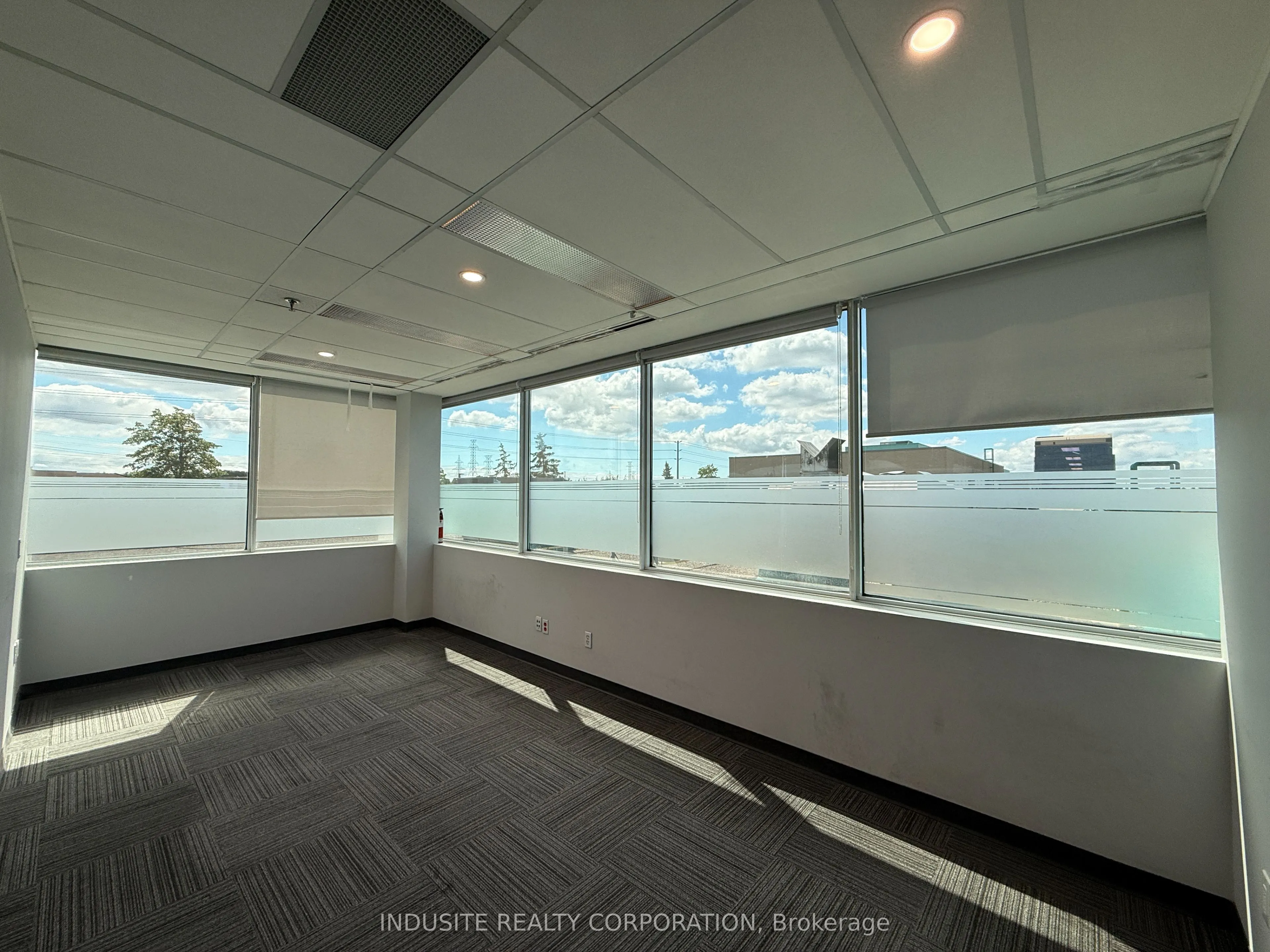 2800 Skymark Avenue, #205A