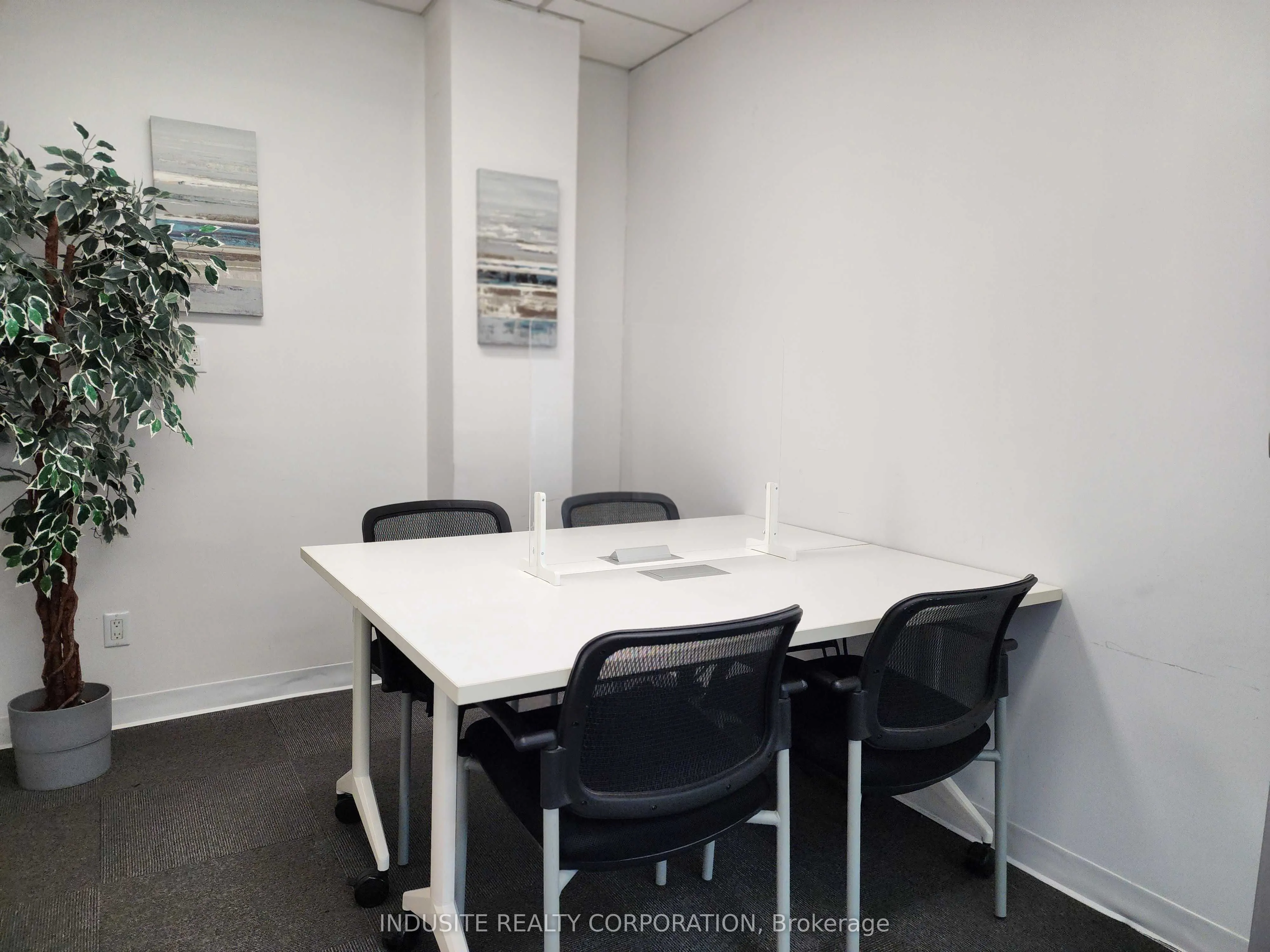 2800 Skymark Avenue, #205A