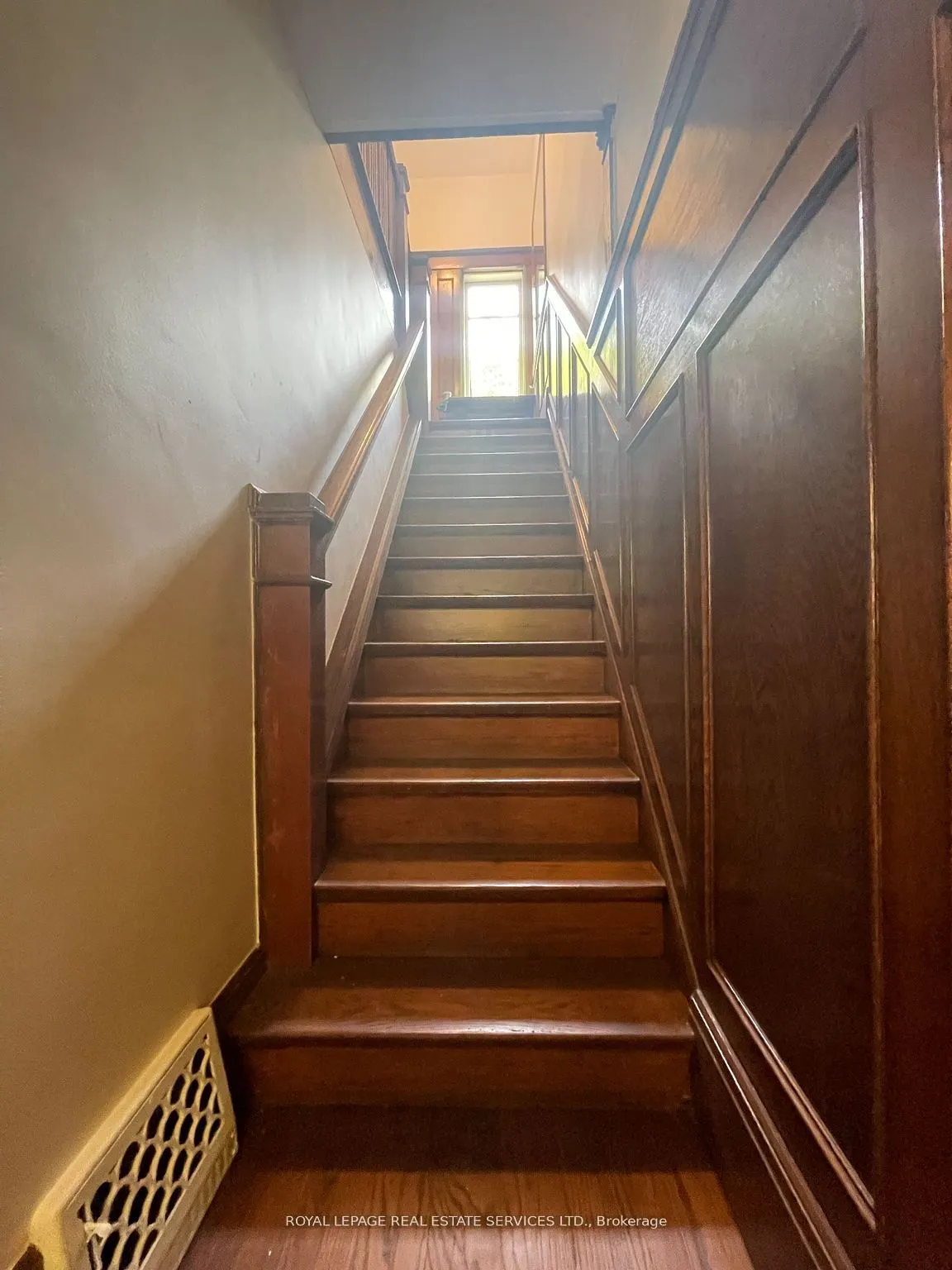 239 Ellis Avenue, #Upper