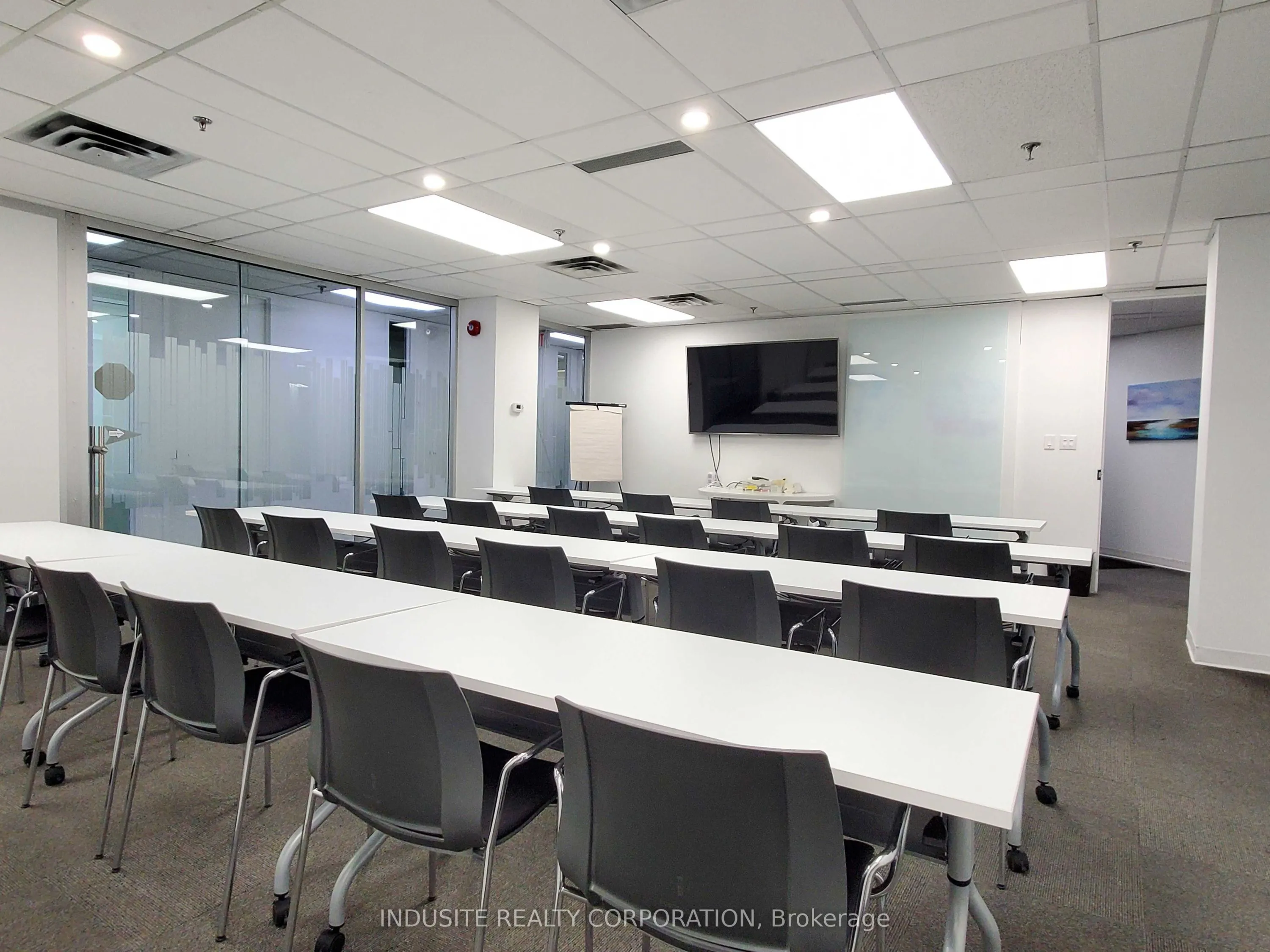 2800 Skymark Avenue, #205B