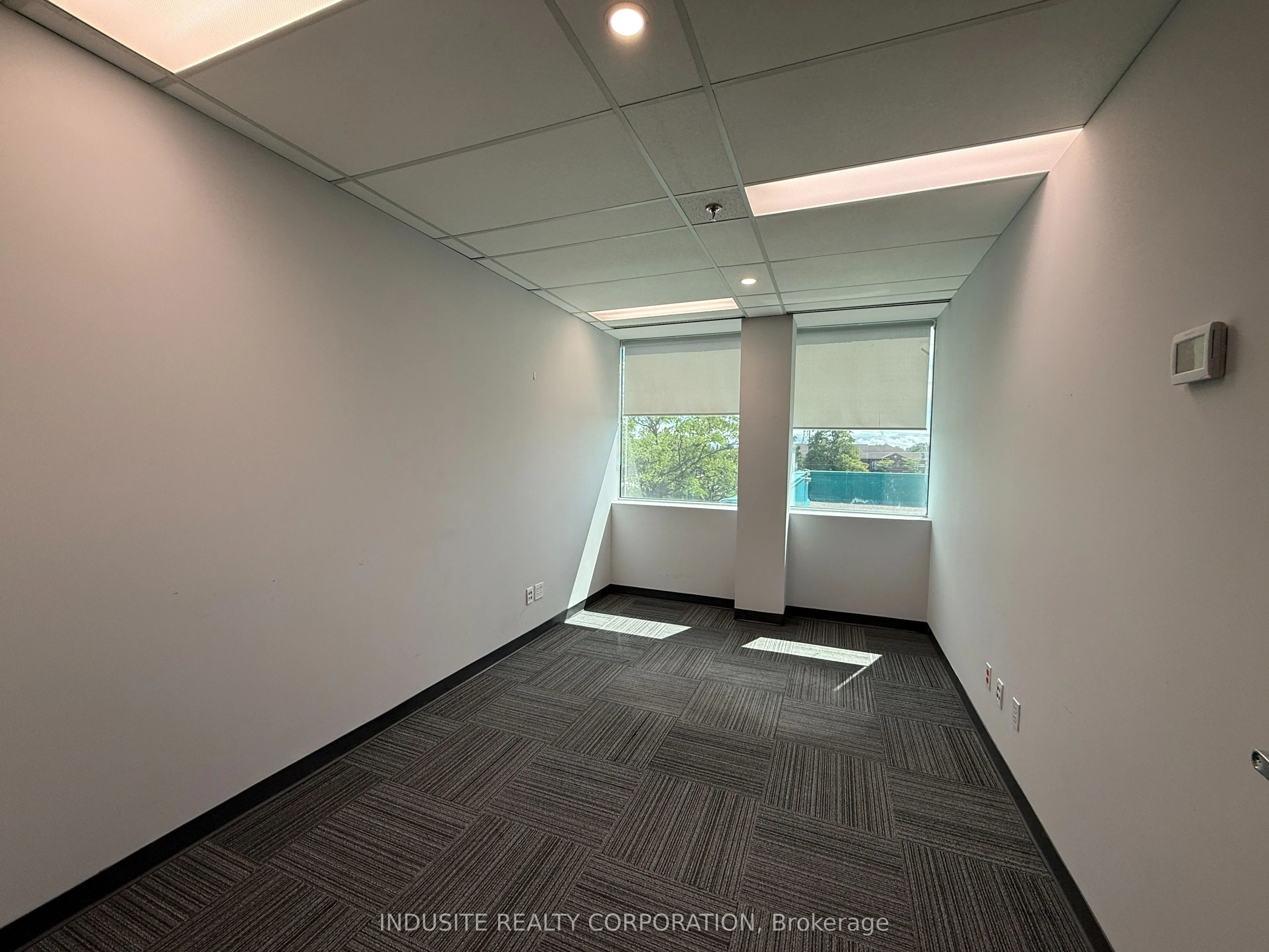 2800 Skymark Avenue, #205B