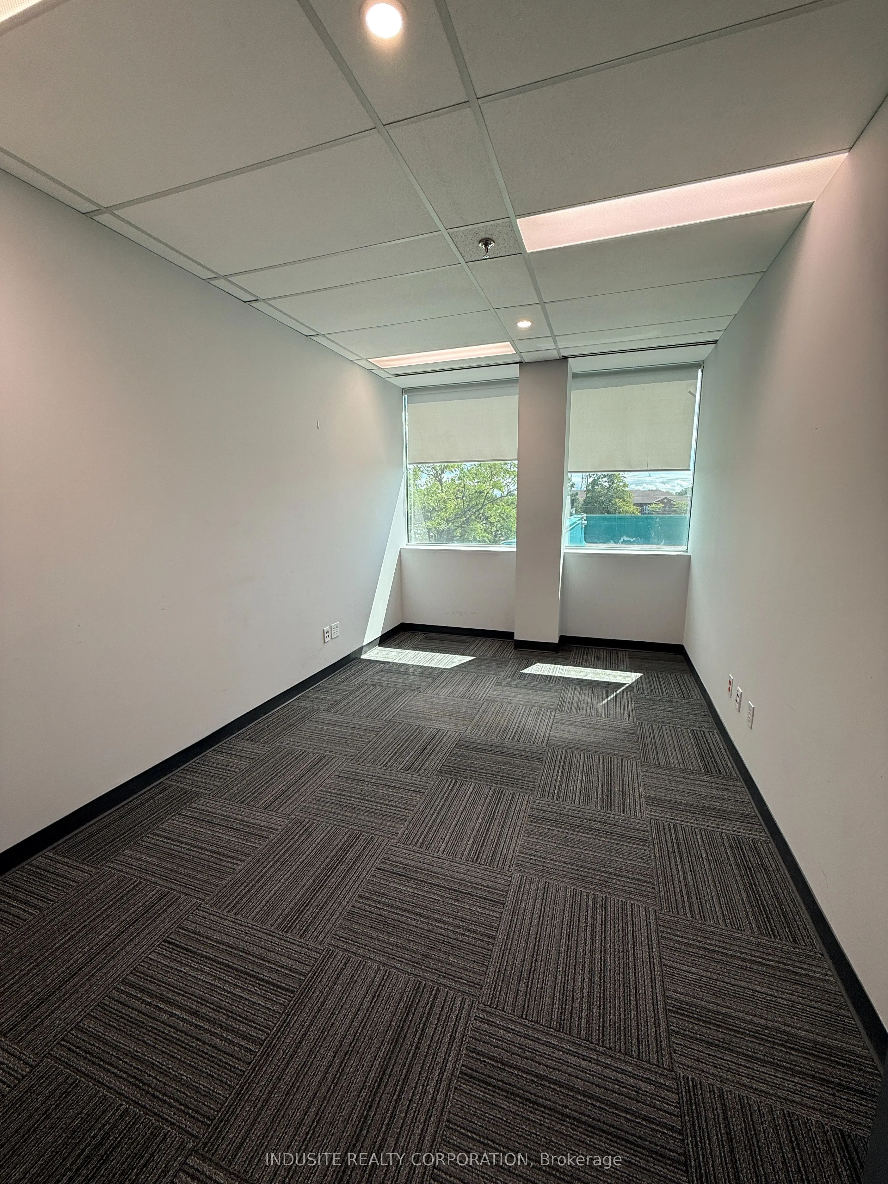 2800 Skymark Avenue, #205B