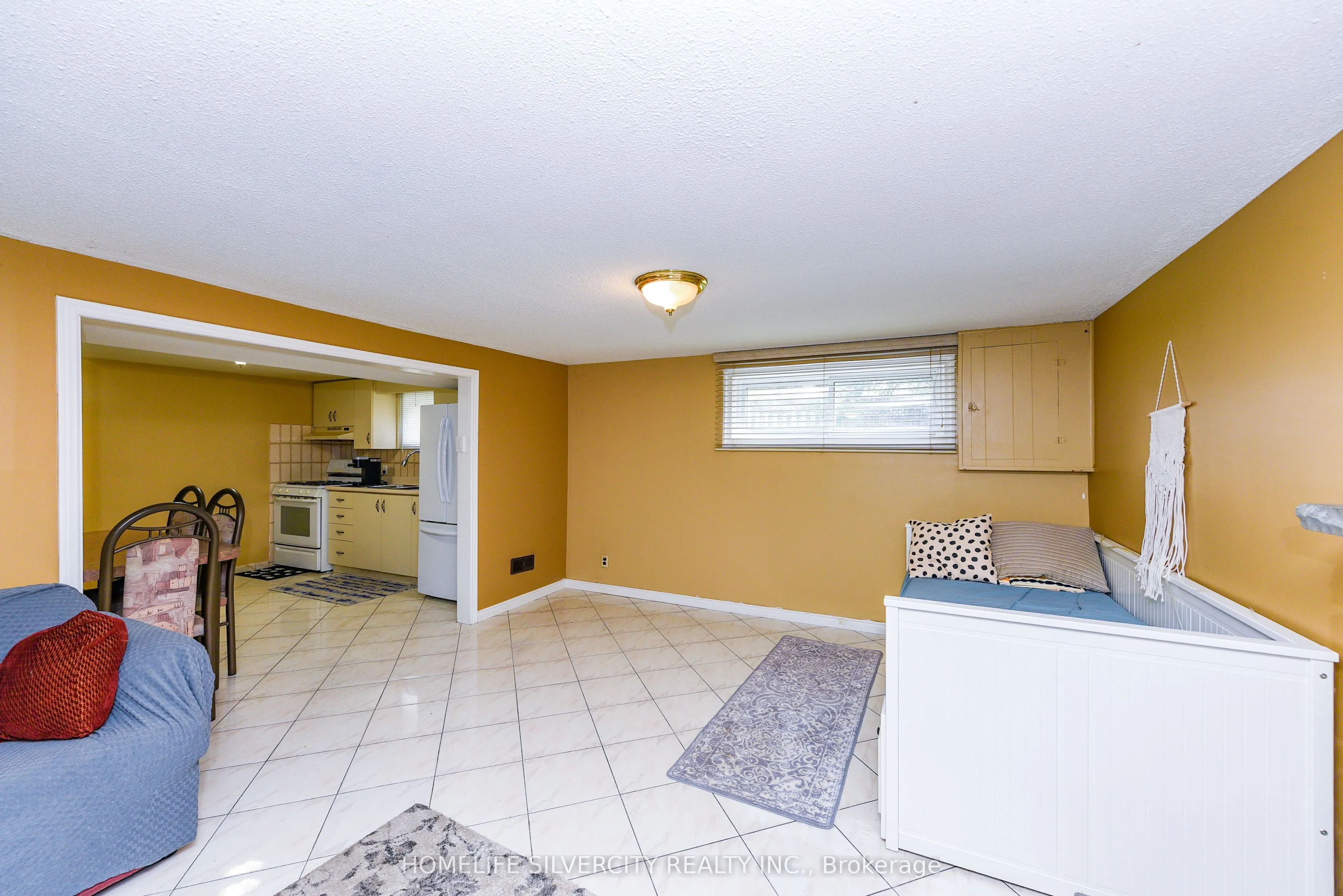3350 Lehigh Crescent