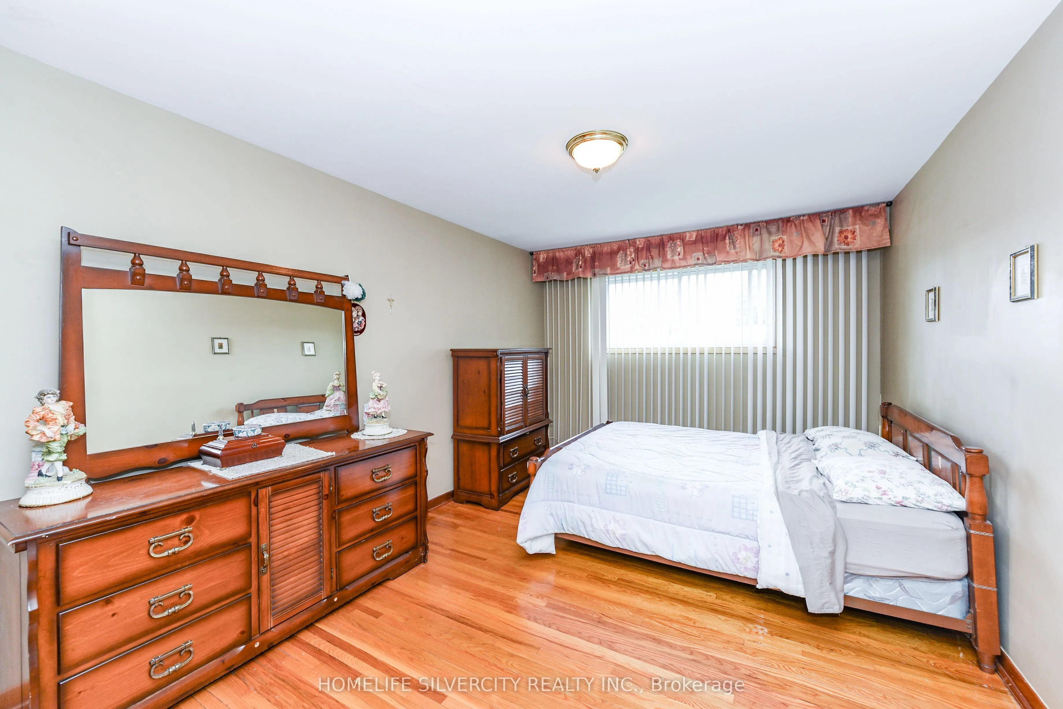 3350 Lehigh Crescent