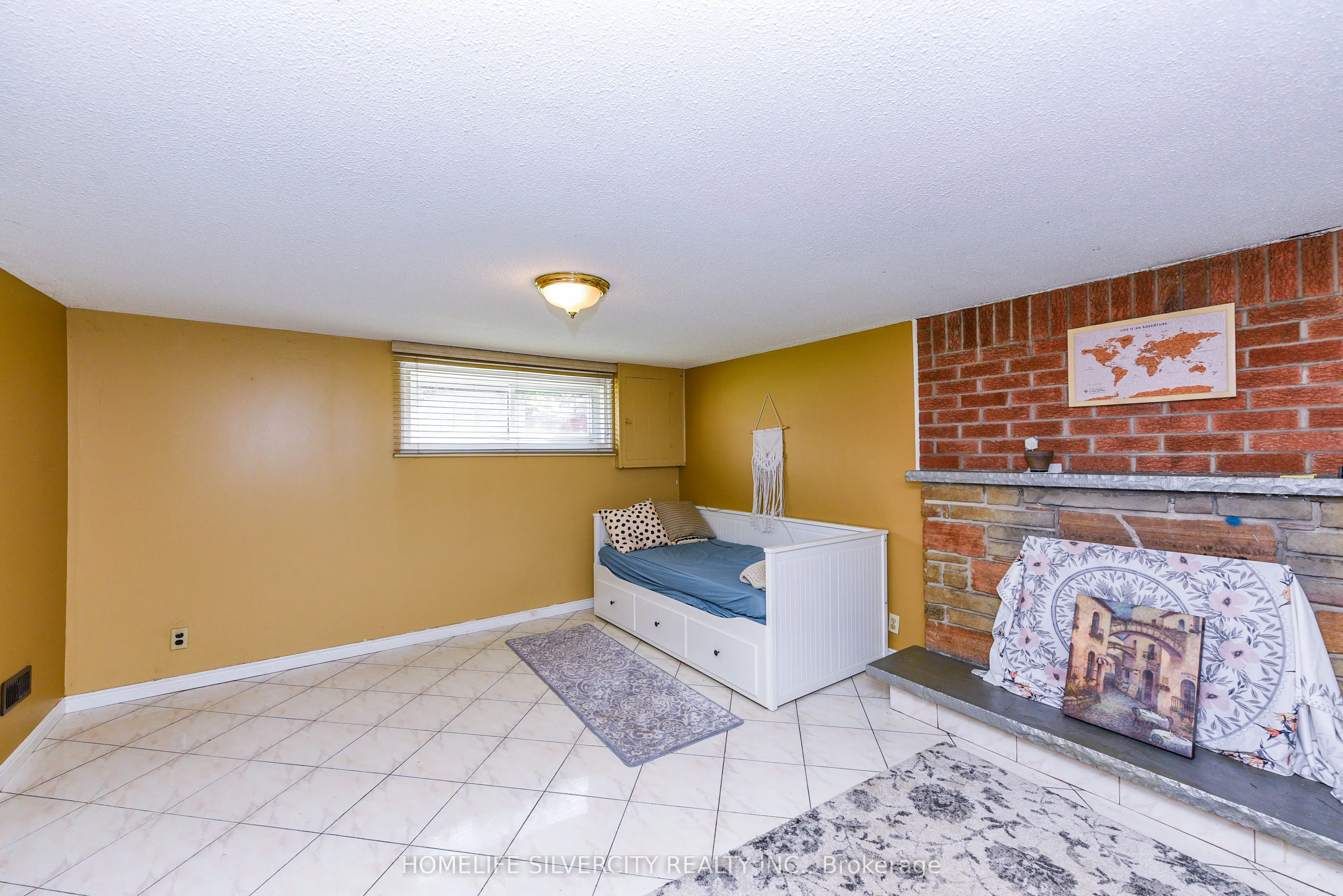 3350 Lehigh Crescent