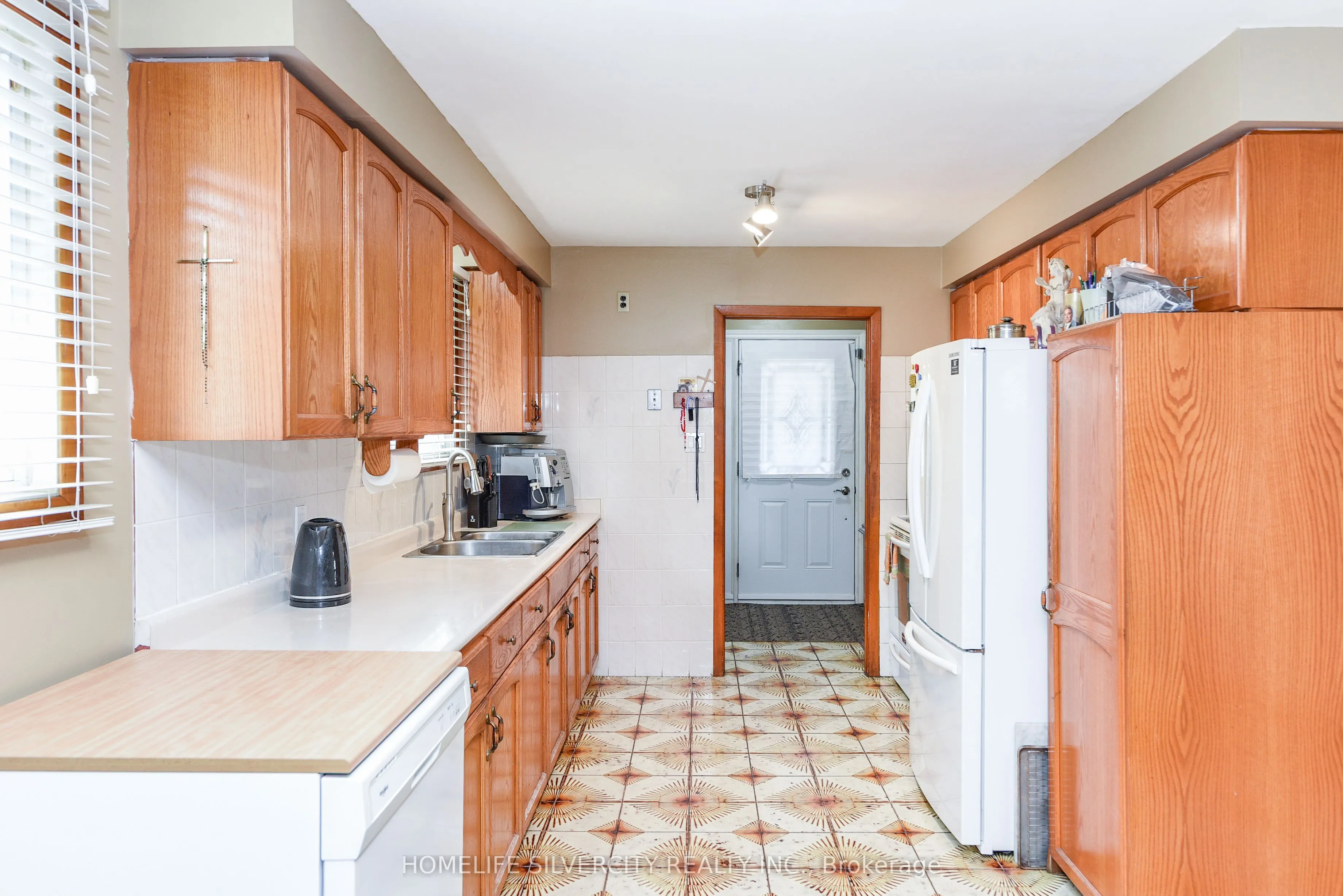 3350 Lehigh Crescent