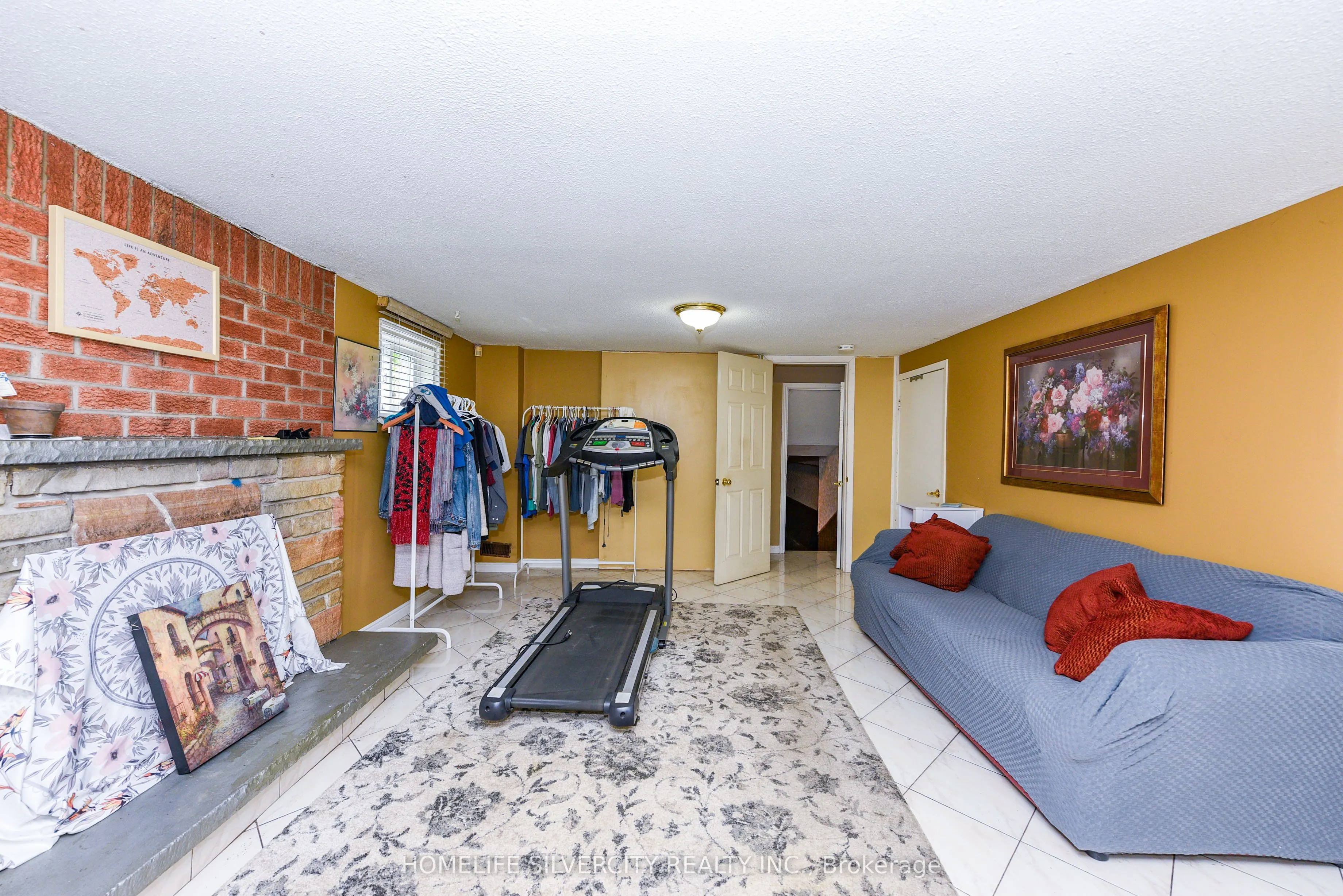 3350 Lehigh Crescent