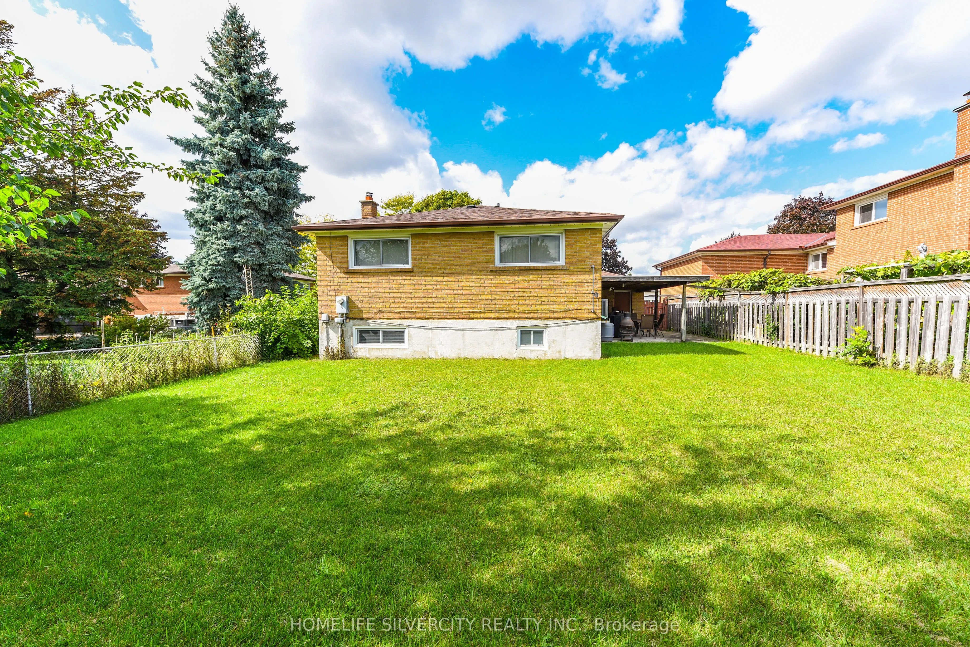 3350 Lehigh Crescent