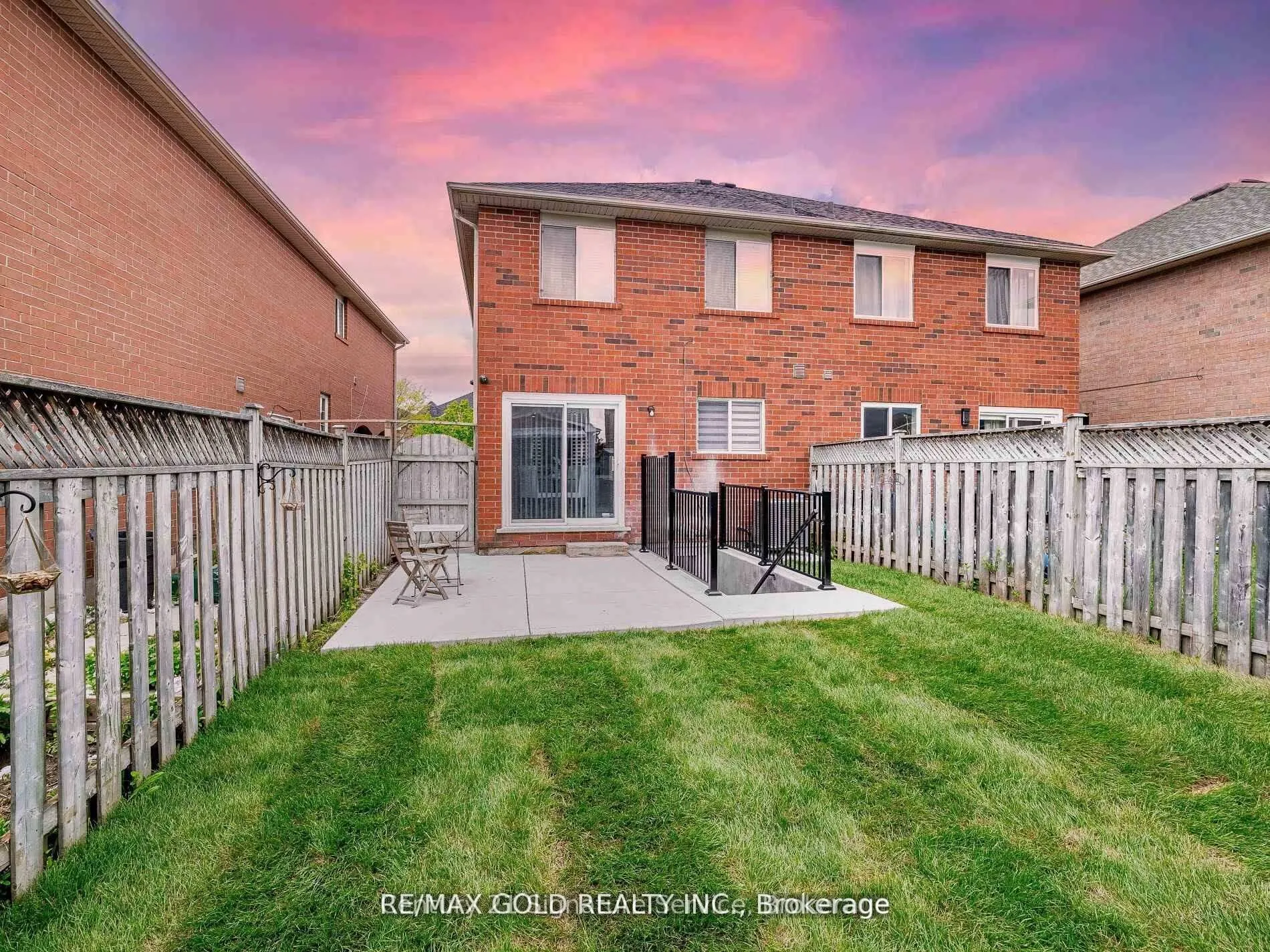 7 Dunlop Court, #Basement