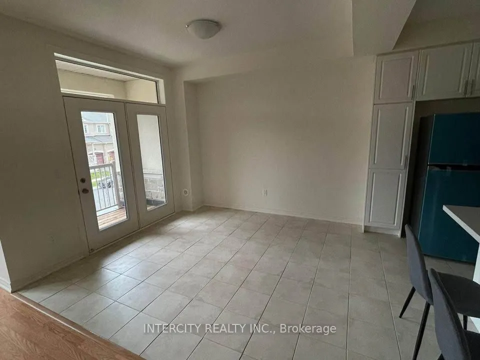 468 Silver Maple Road