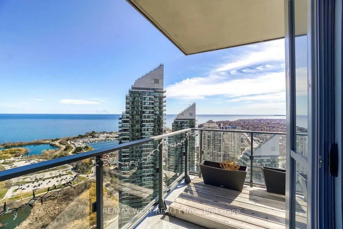 2220 Lake Shore Boulevard W, #4009