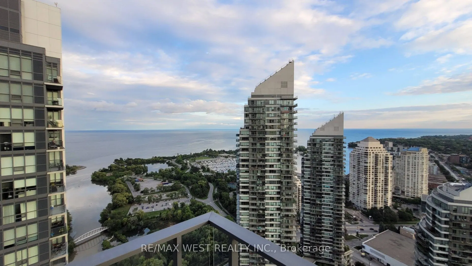 2220 Lake Shore Boulevard W, #4009
