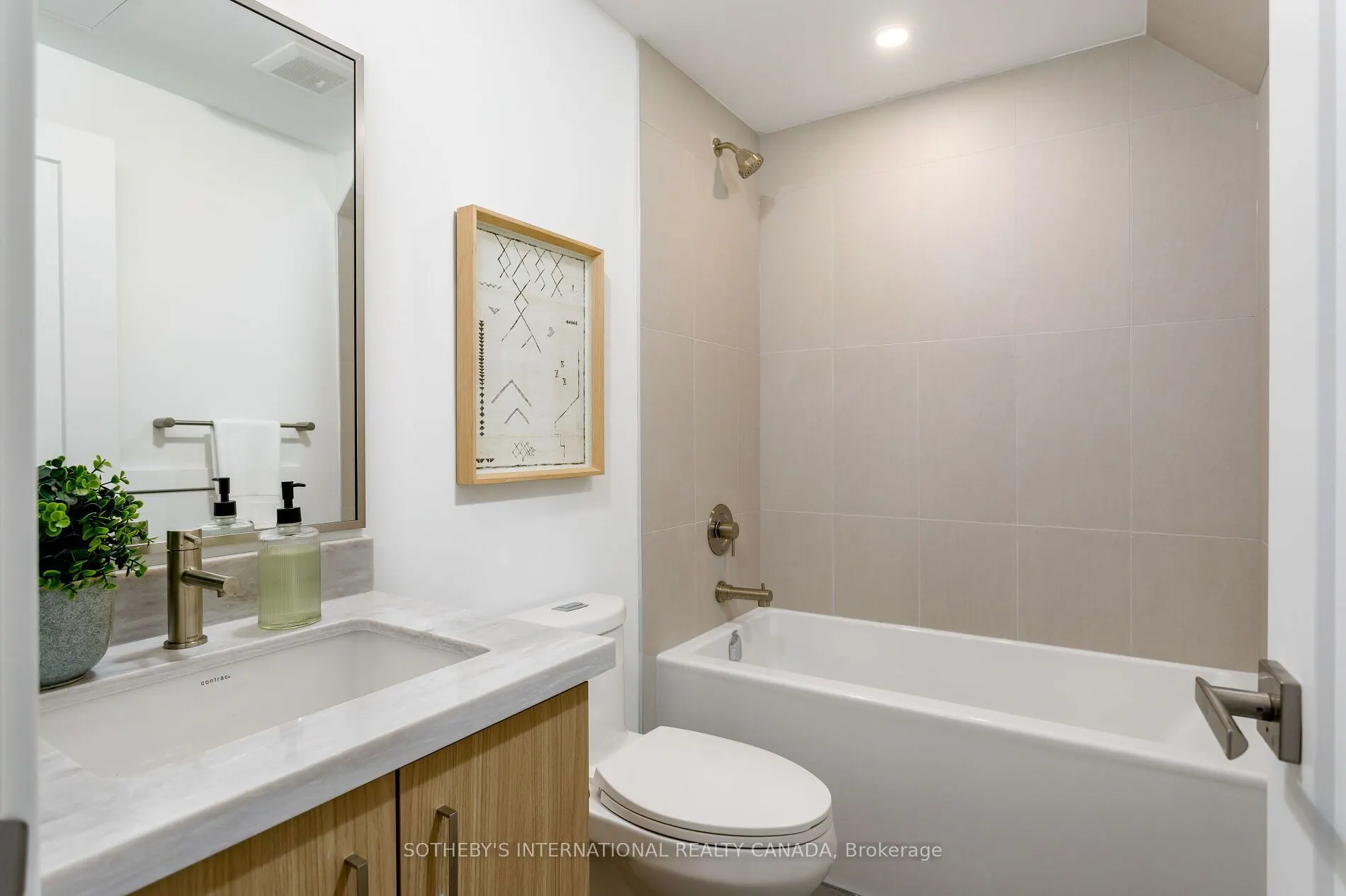 103 Cavell Avenue, #4