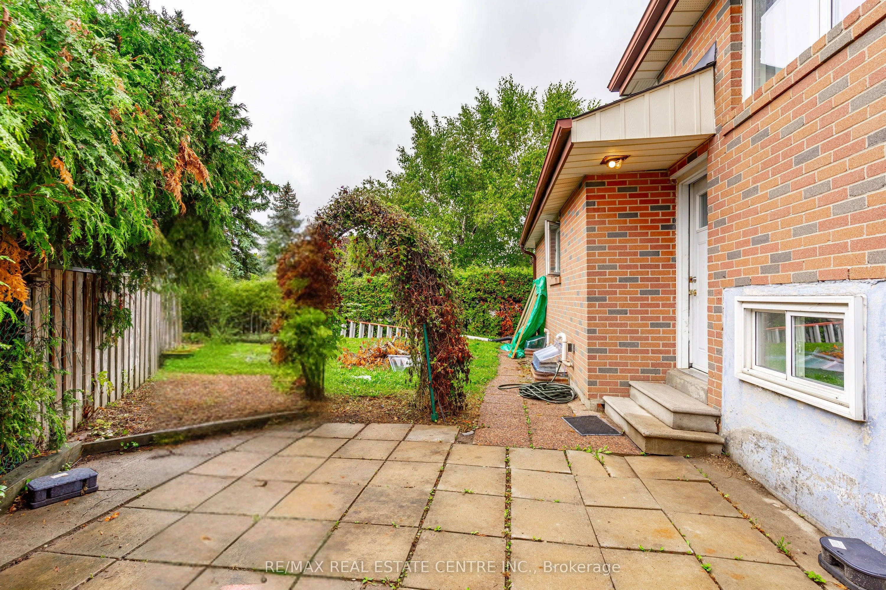 84 Crawley Drive
