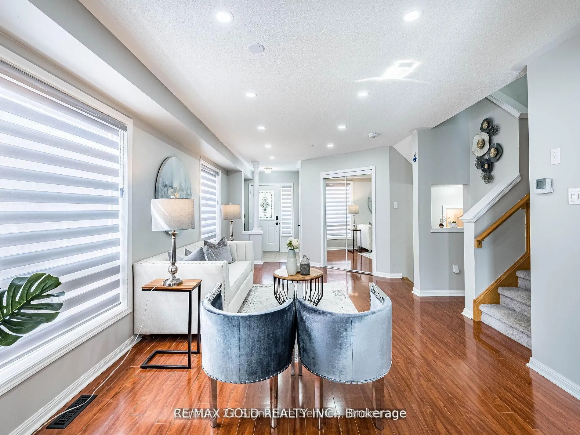 7 Dunlop Court, #Upper