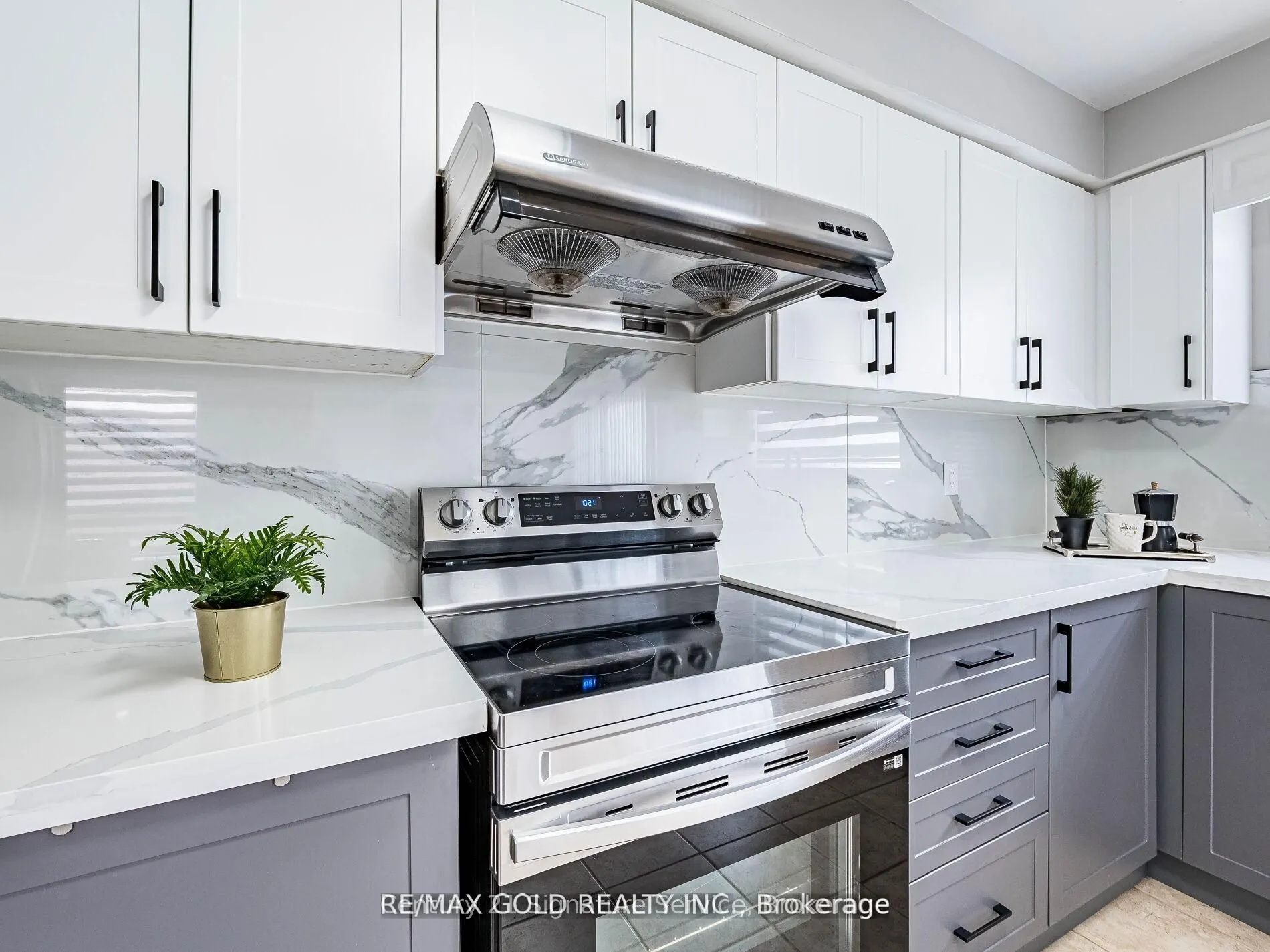 7 Dunlop Court, #Upper