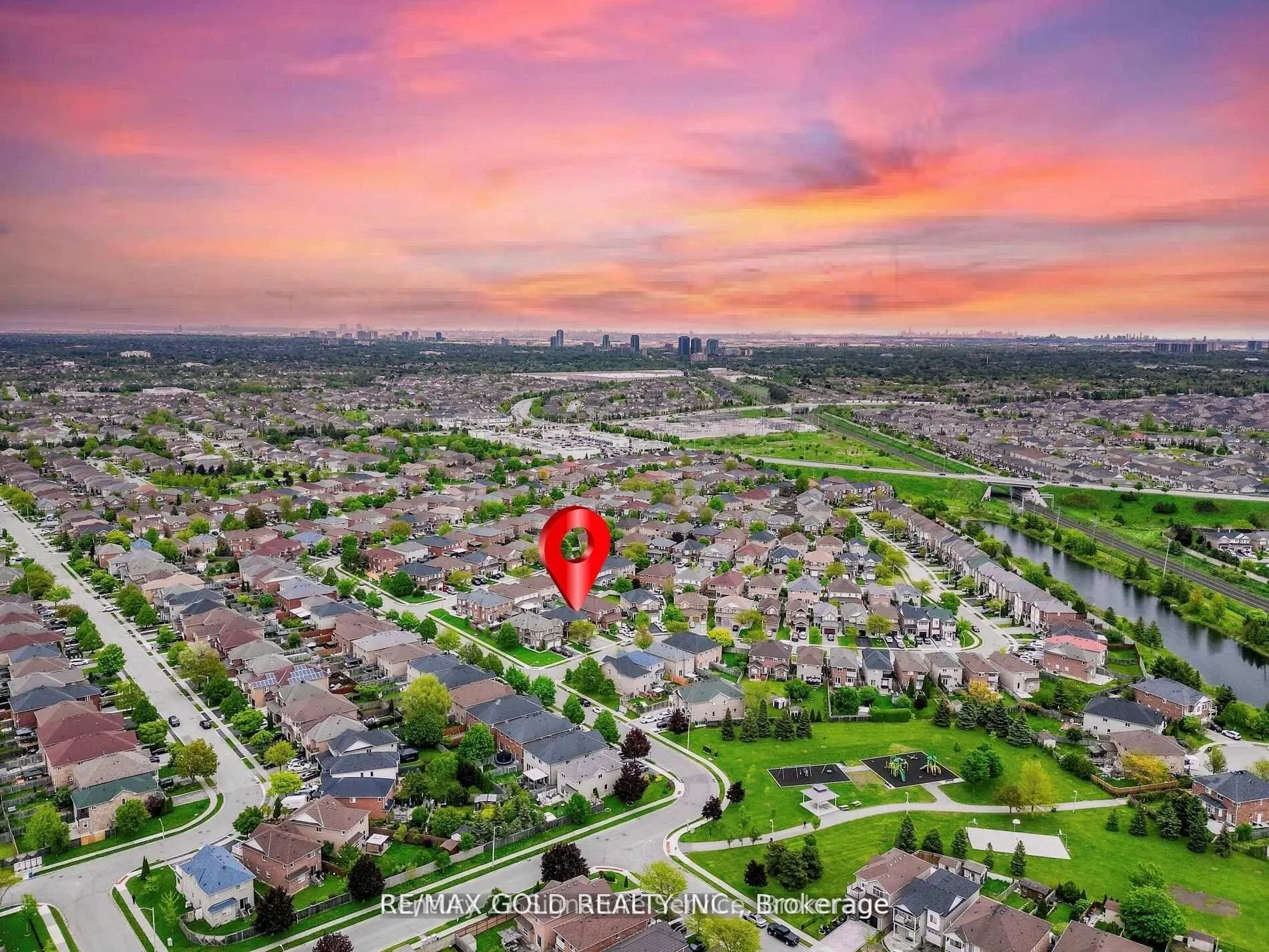 7 Dunlop Court, #Upper