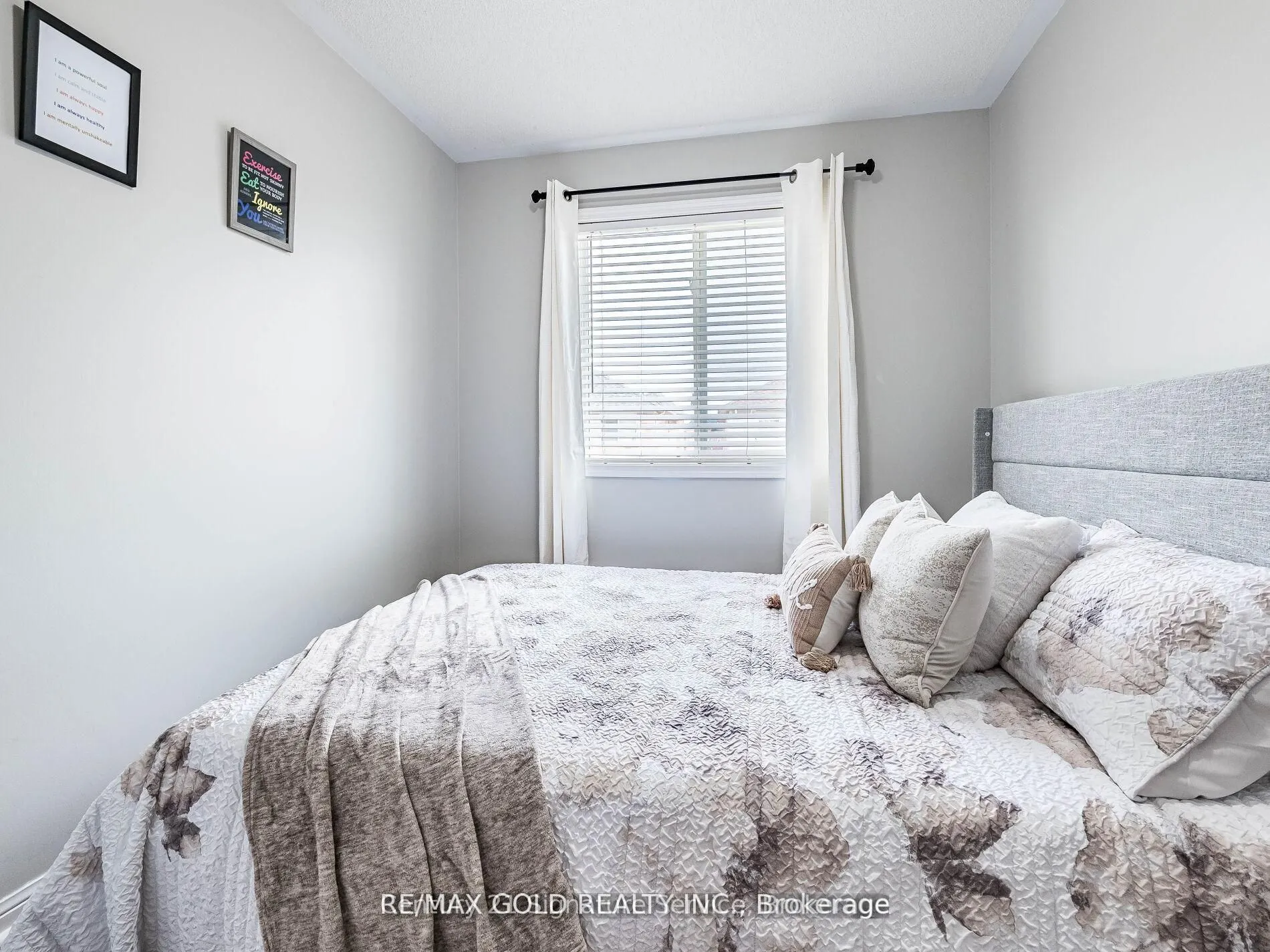 7 Dunlop Court, #Upper