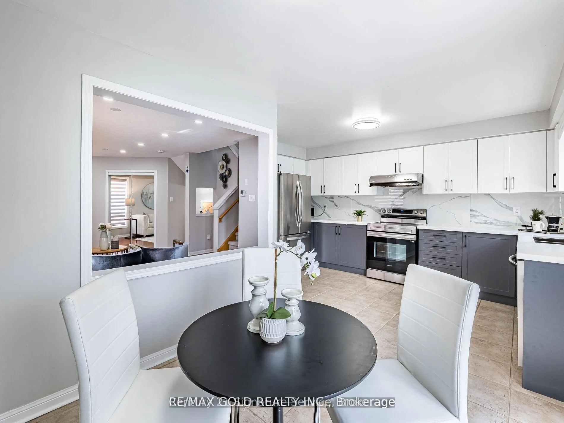 7 Dunlop Court, #Upper