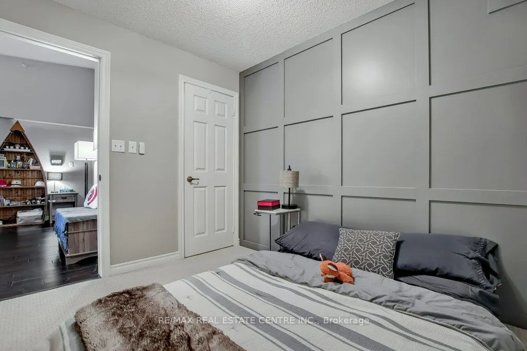 1479 Maple Avenue, #407
