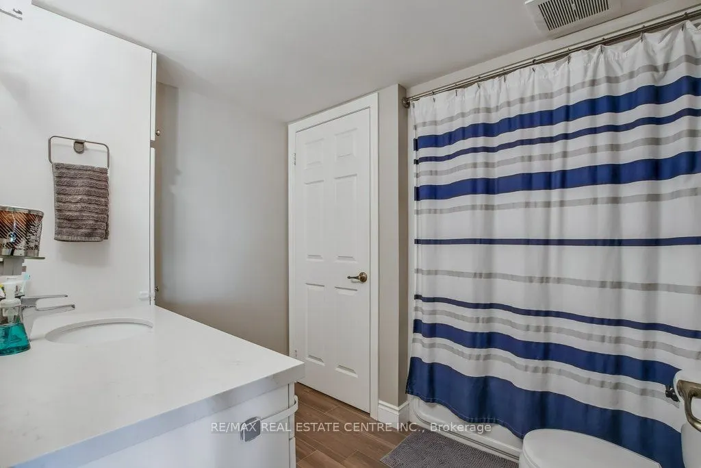 1479 Maple Avenue, #407