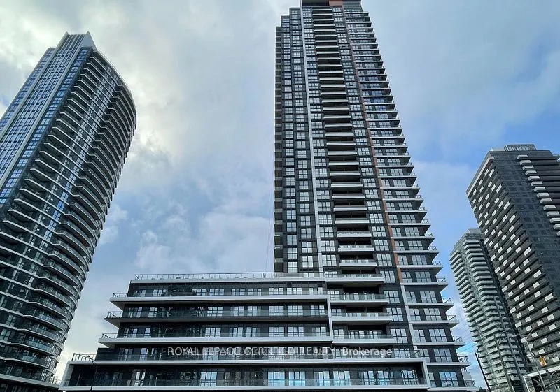 15 Watergarden Drive, #11