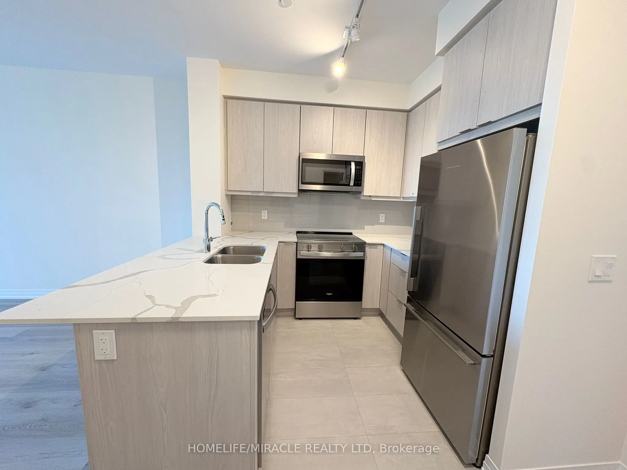 15 watergarden Drive, #417