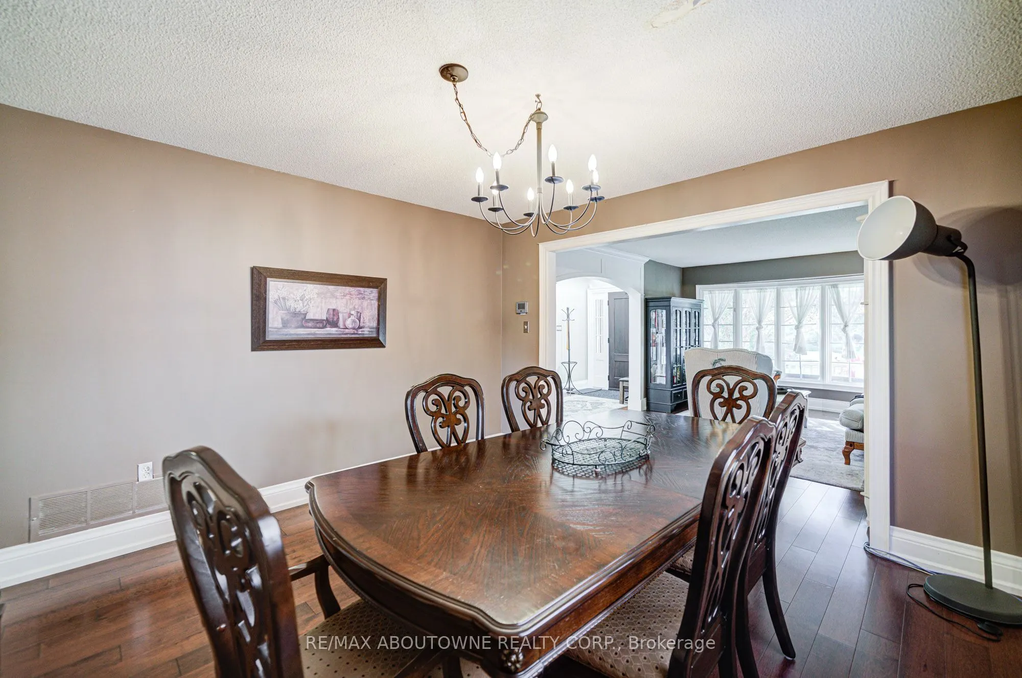 2193 Meadowland Drive