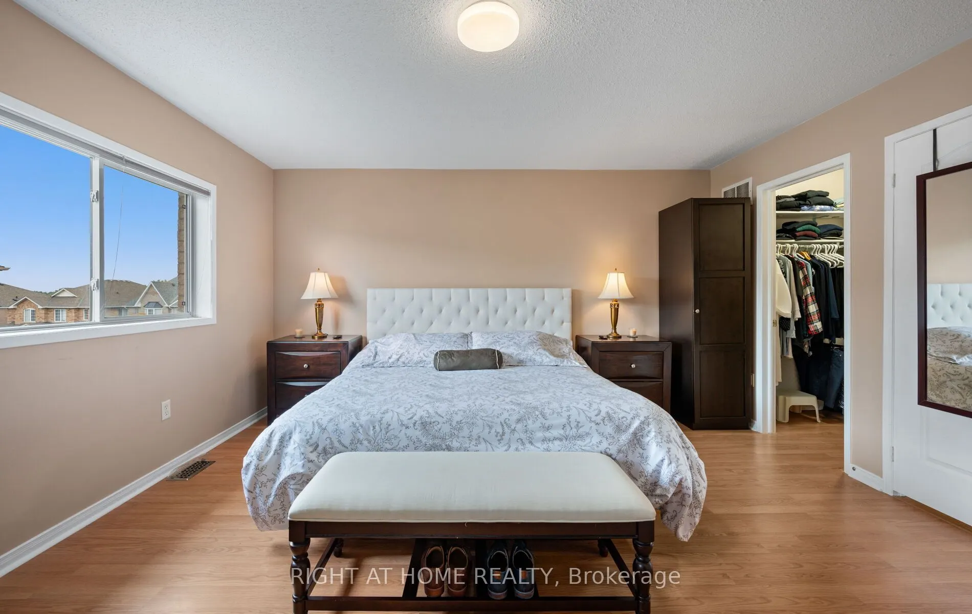 58 Knoll Haven Circle