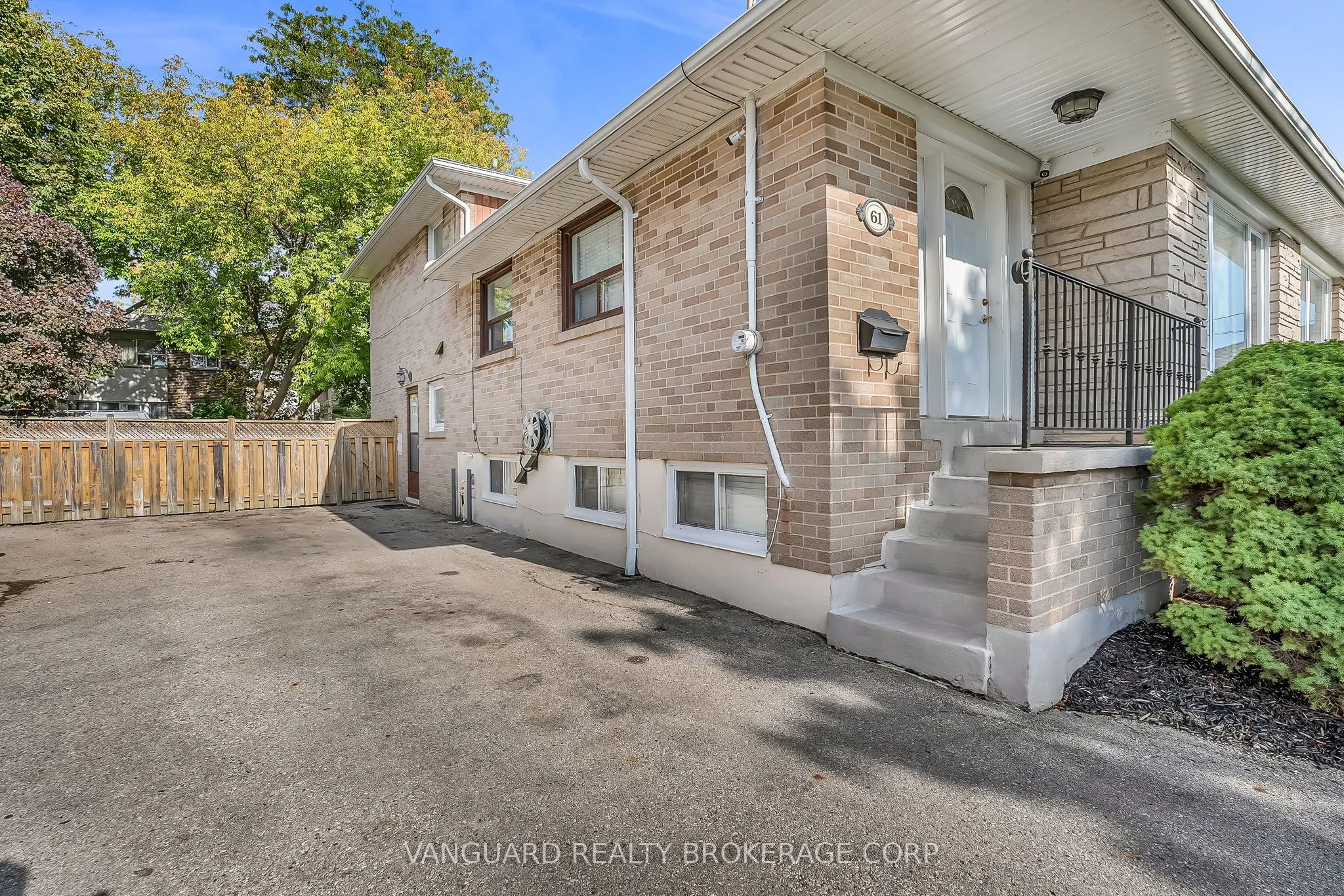 61 Gambello Crescent