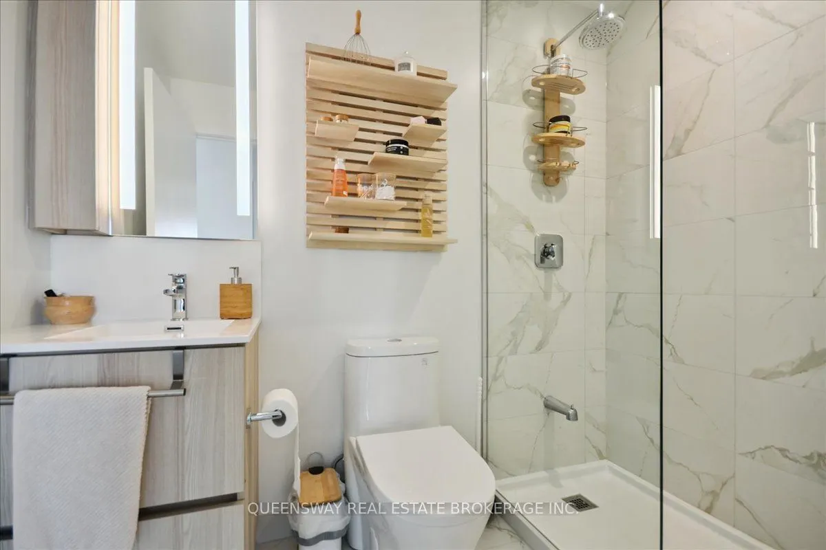 215 Lakeshore Road W, #443