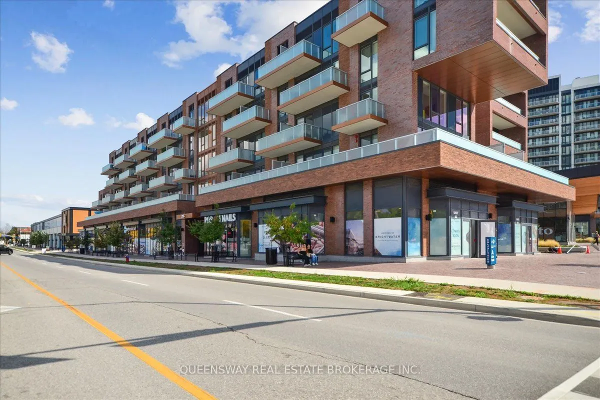 215 Lakeshore Road W, #443