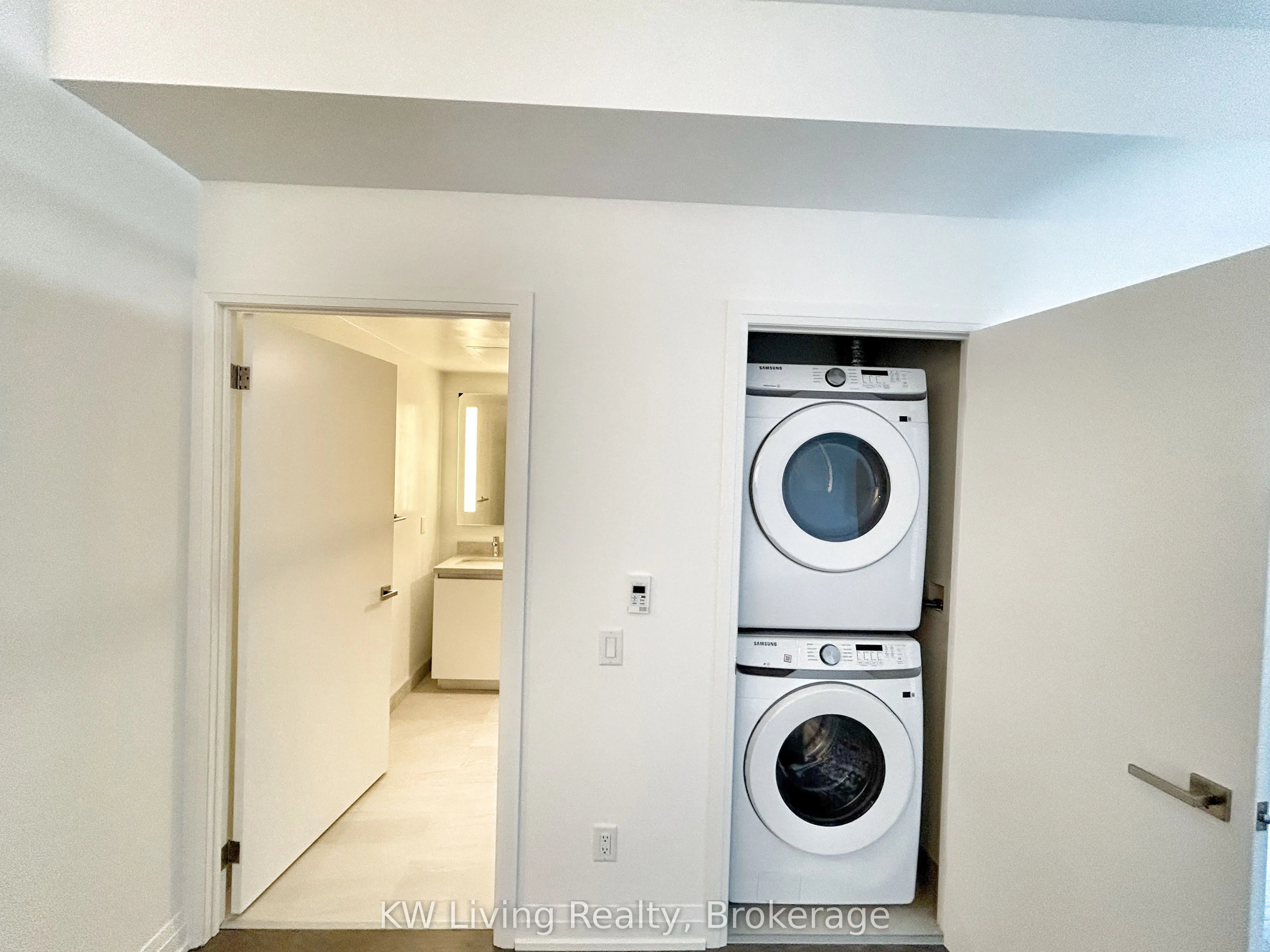 4015 The Exchange, #1808