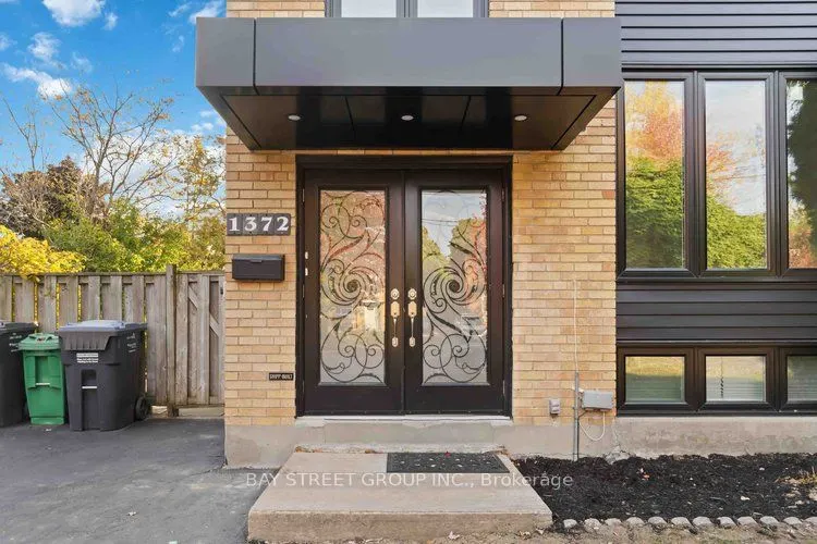 1372 Freeport Drive