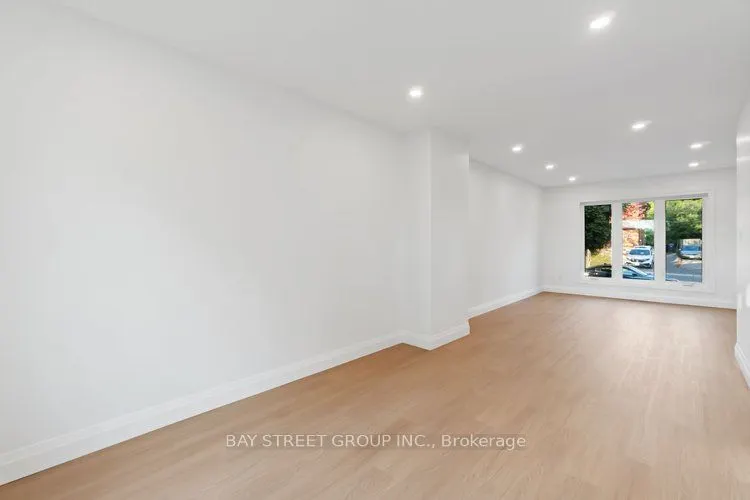 1372 Freeport Drive