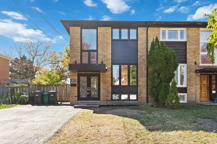1372 Freeport Drive