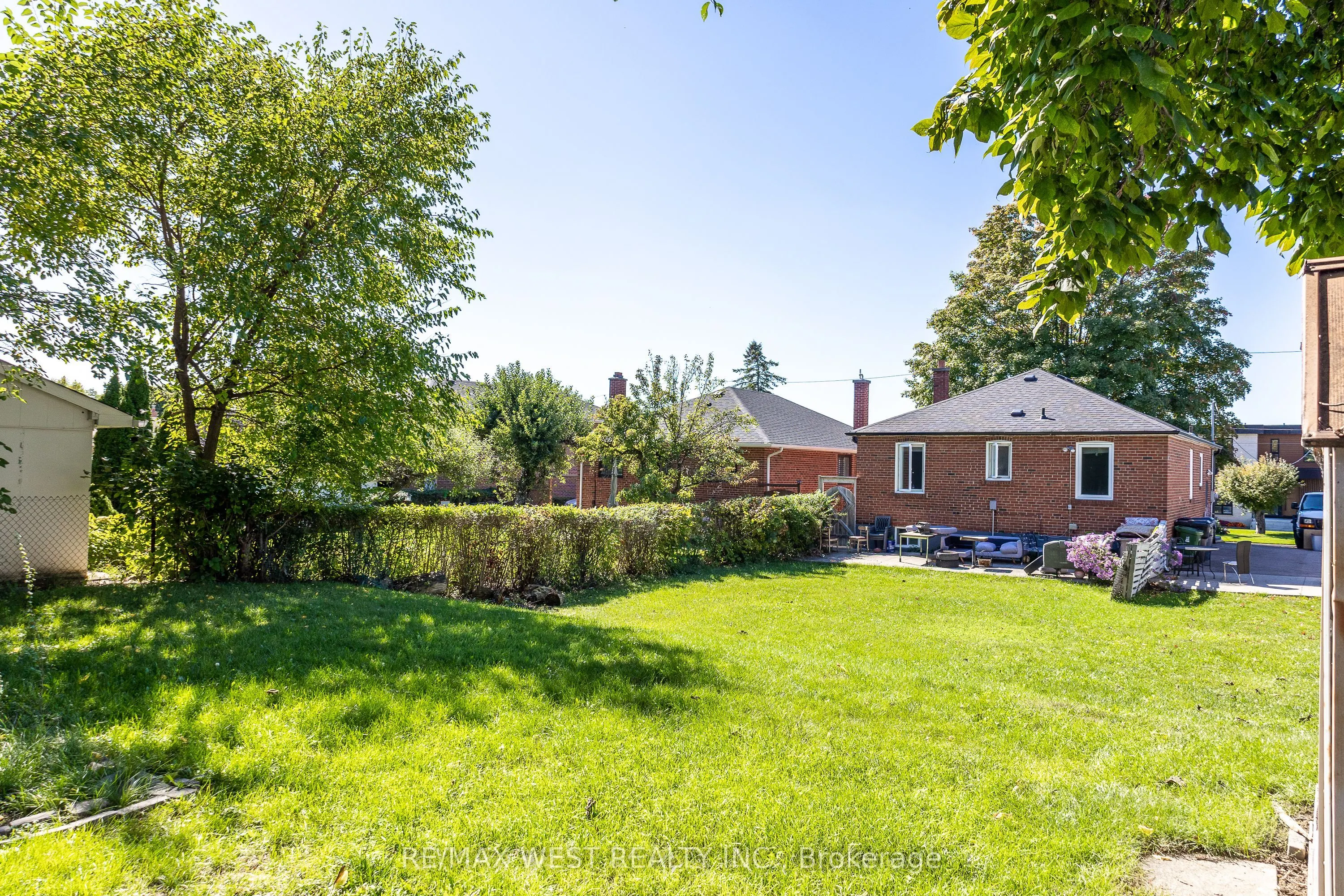 17 Clevedon Street, #Main floor