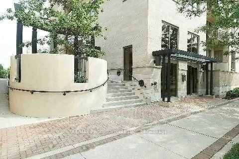 4 Elsinore Path, #14