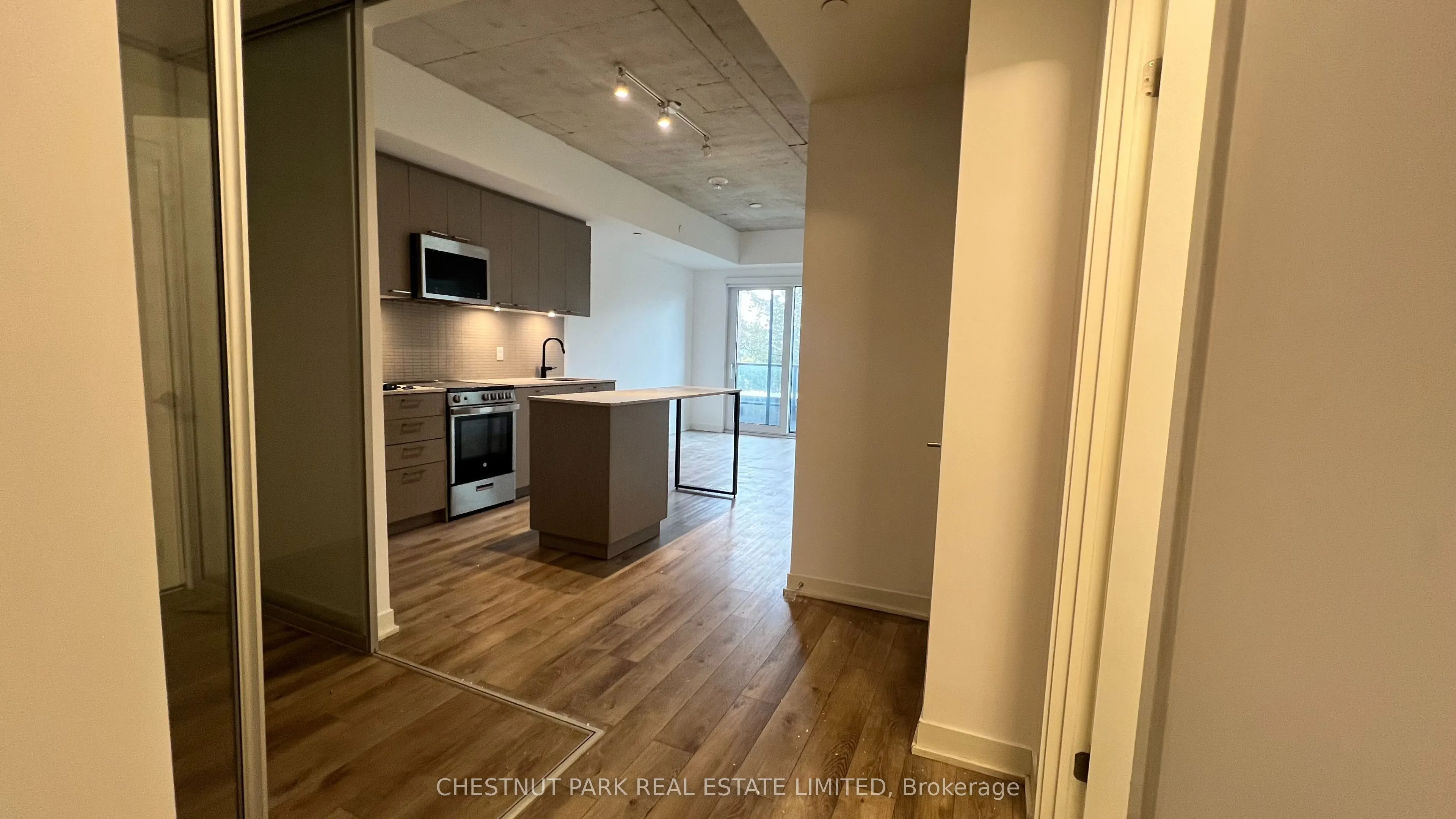 1808 St Clair Avenue W, #505