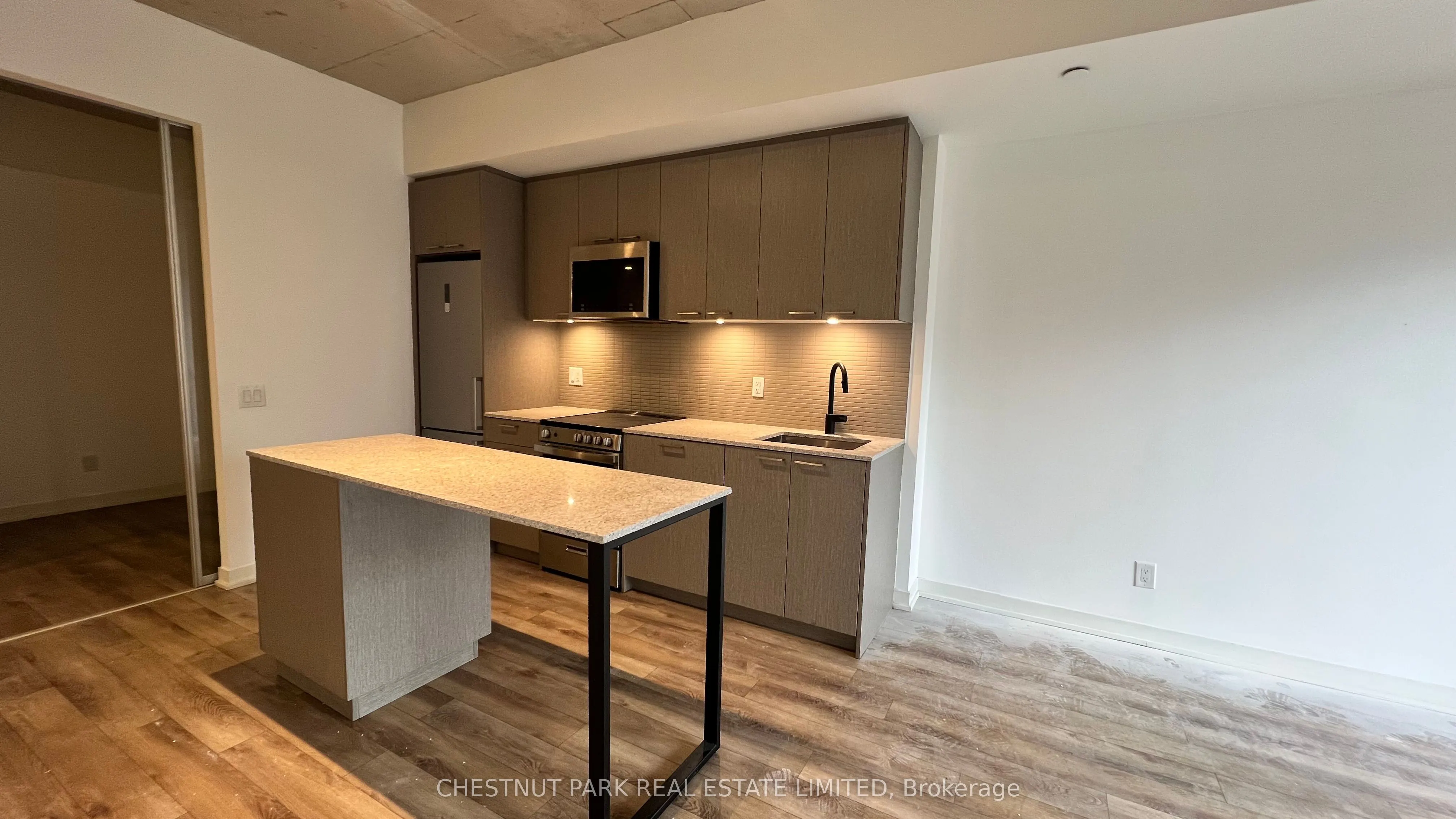 1808 St Clair Avenue W, #505