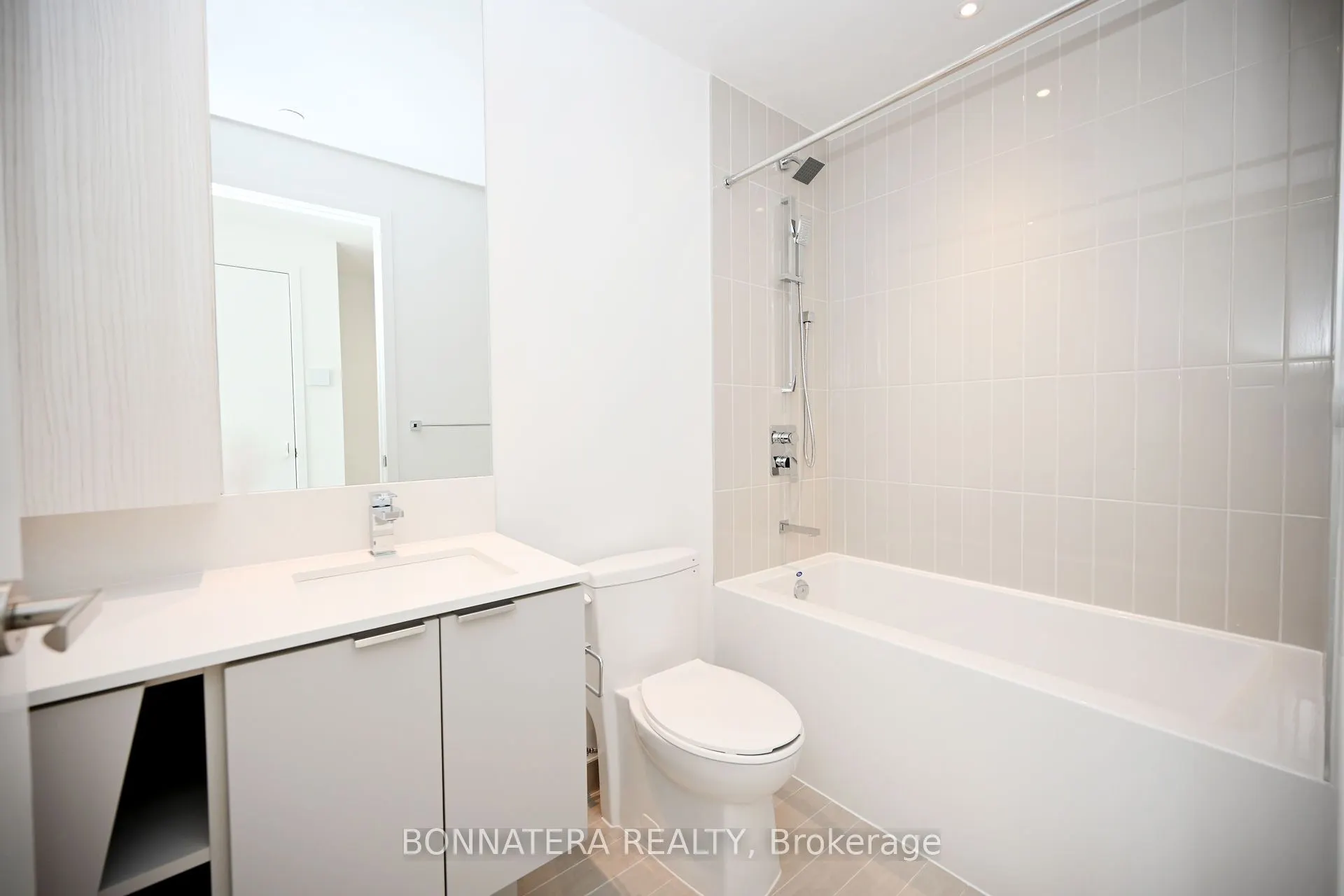 3883 Quartz Road, #2808