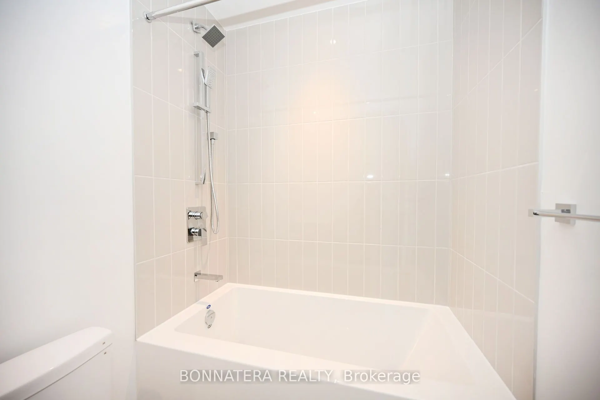 3883 Quartz Road, #2808