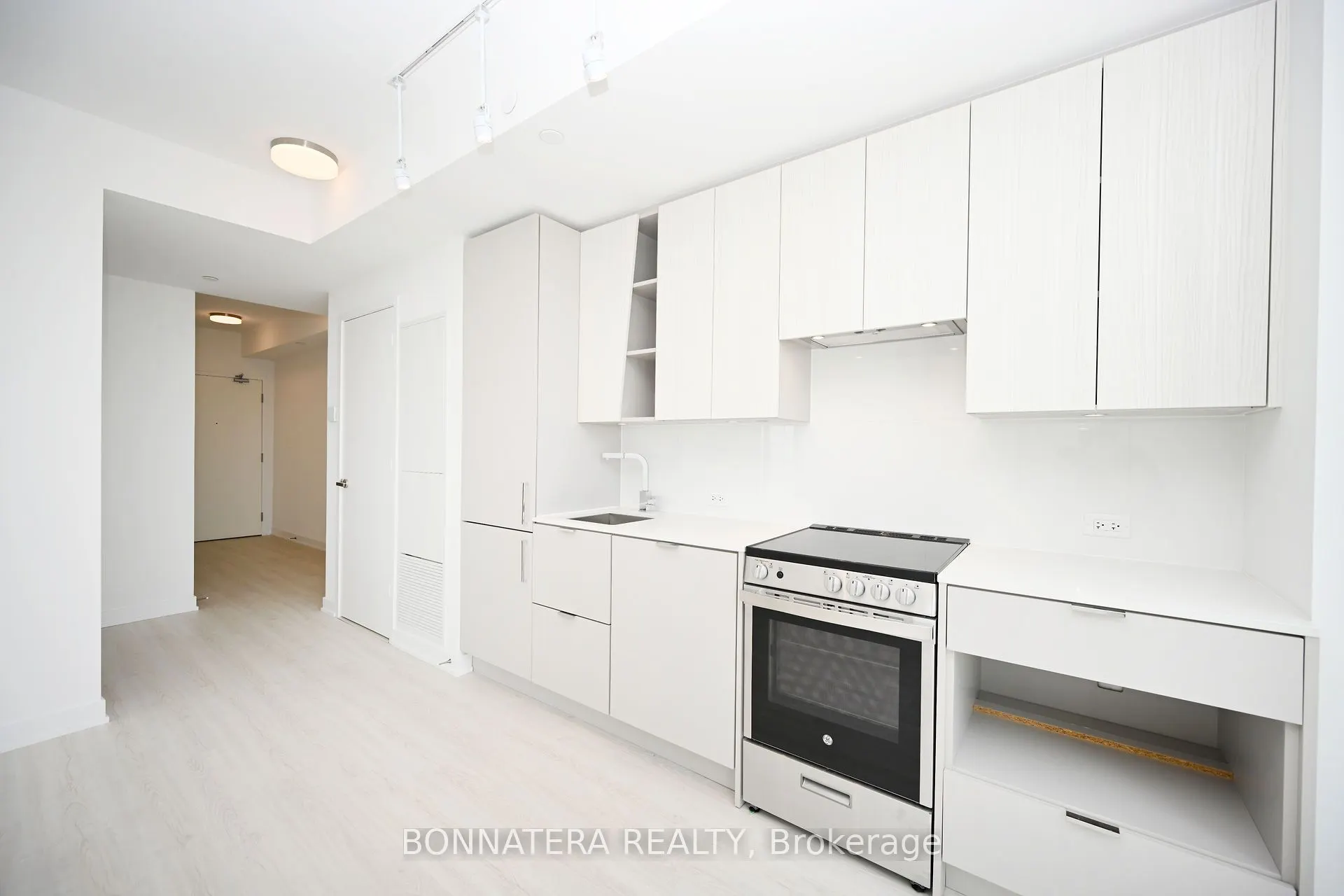 3883 Quartz Road, #2808