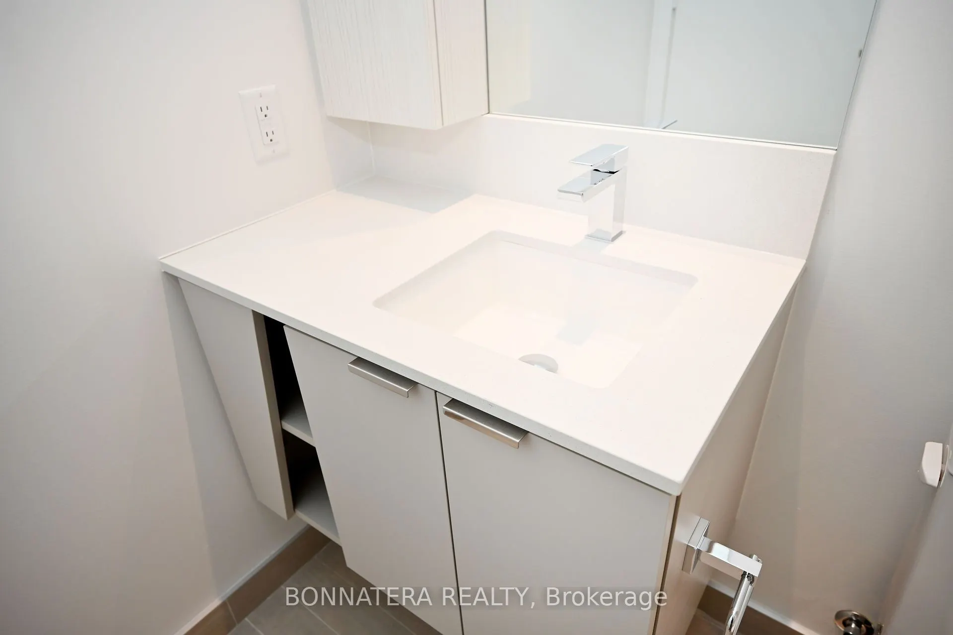 3883 Quartz Road, #2808